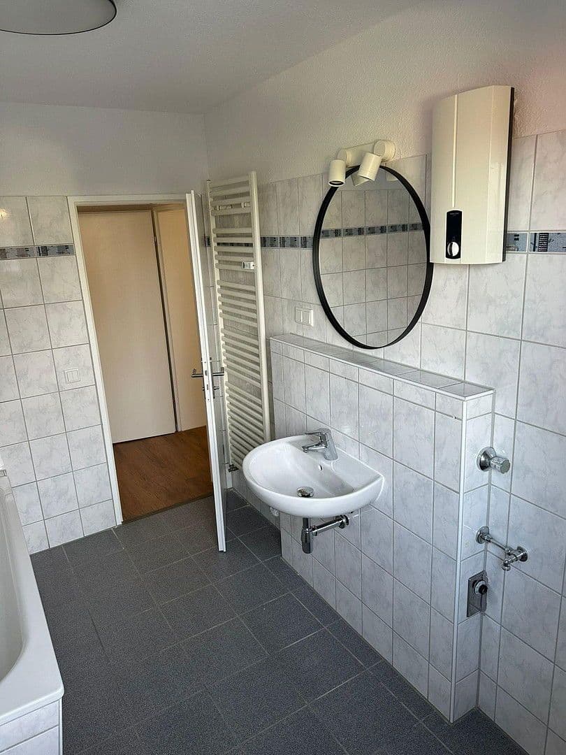 Pronájem bytu 3+1 96 m², Schwanhildenstr. 14, Essen, Severní Porýní-Vestfálsko Pronájem bytu 3+1 96 m², Schwanhildenstr. 14, Essen, Severní Porýní-Vestfálsko