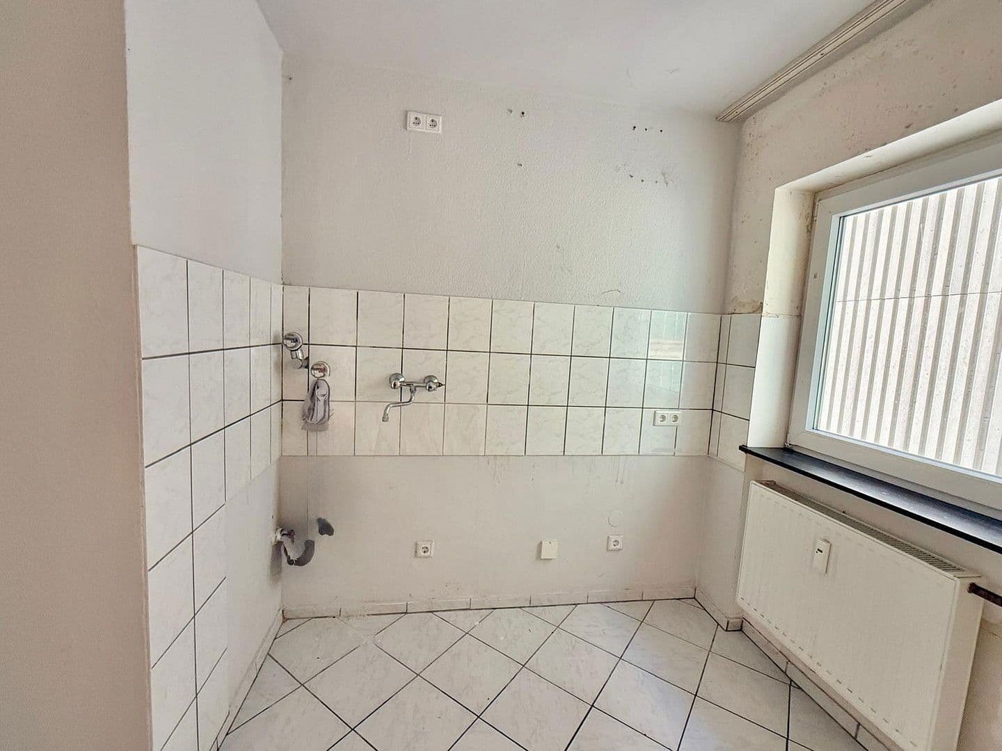Prodej bytu 2+kk 59 m², Inratherstr. 321, Krefeld, Severní Porýní-Vestfálsko Prodej bytu 2+kk 59 m², Inratherstr. 321, Krefeld, Severní Porýní-Vestfálsko