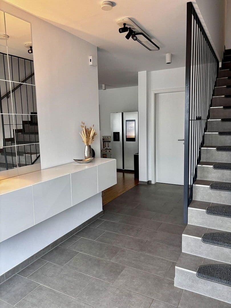 Pronájem domu 140 m², pozemek 720 m², Neunkirchen-Seelscheid, Severní Porýní-Vestfálsko Pronájem domu 140 m², pozemek 720 m², Neunkirchen-Seelscheid, Severní Porýní-Vestfálsko