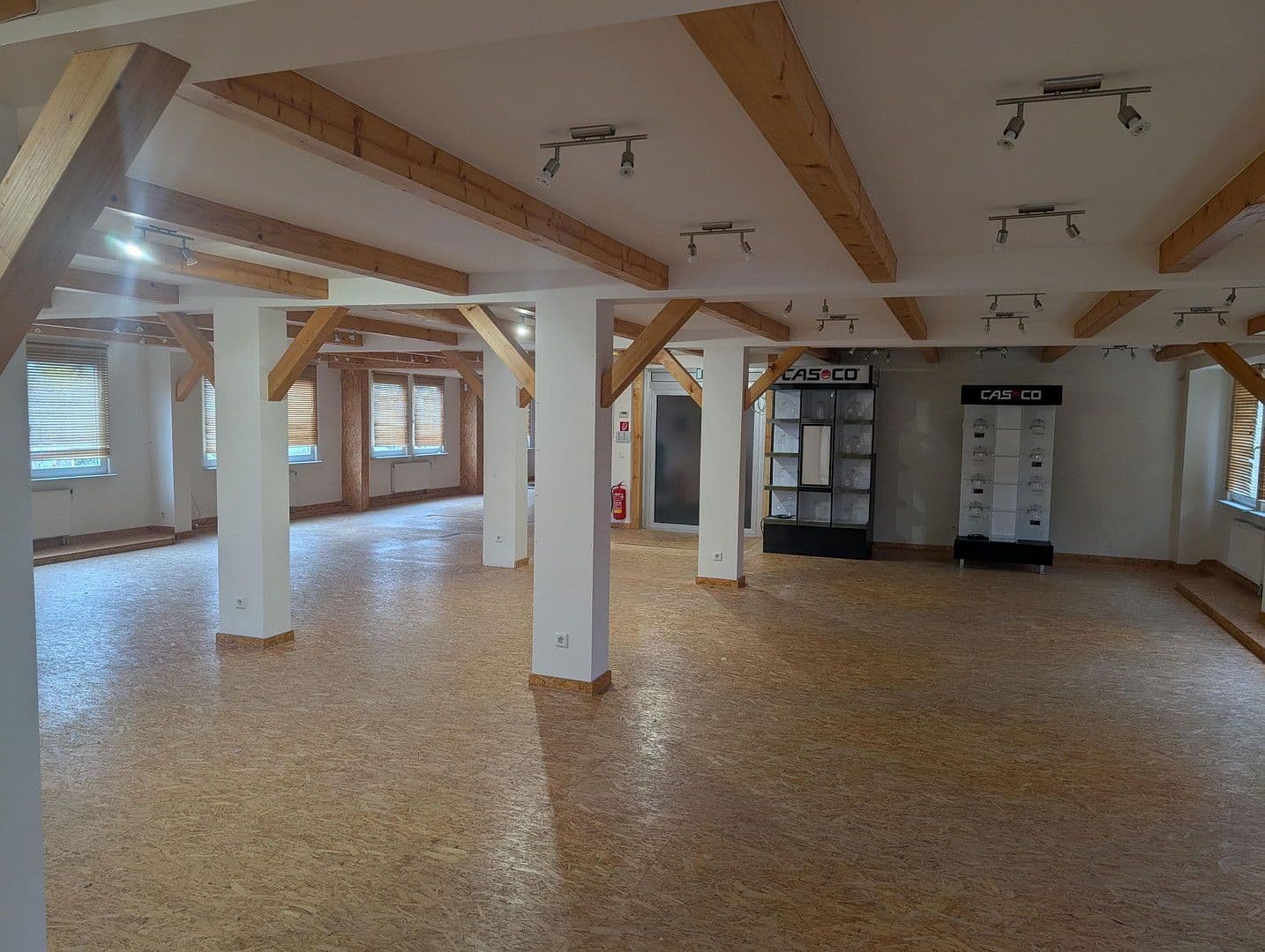 Pronájem kanceláře 436 m², Engelsdorfer Str. 373, Leipzig, Sasko Pronájem kanceláře 436 m², Engelsdorfer Str. 373, Leipzig, Sasko