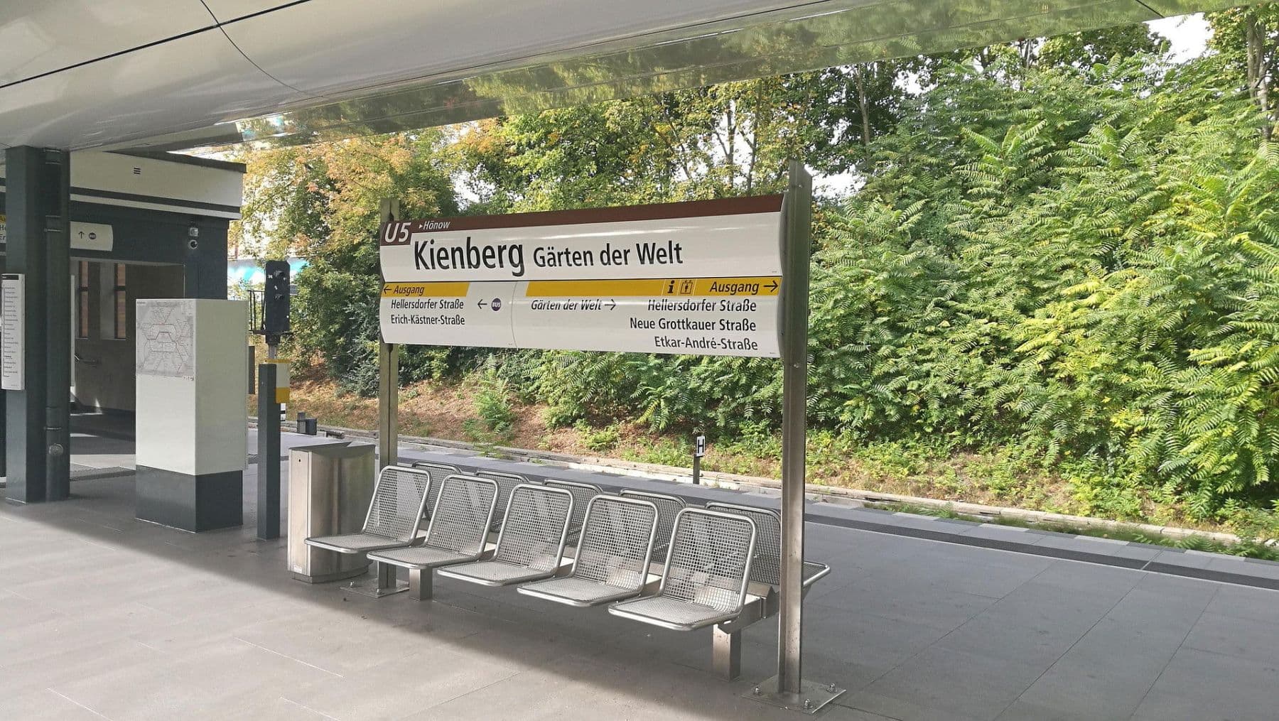 Prodej bytu 3+1 83 m², Hellersdorfer Straße, 111, Berlin, Berlín Prodej bytu 3+1 83 m², Hellersdorfer Straße, 111, Berlin, Berlín