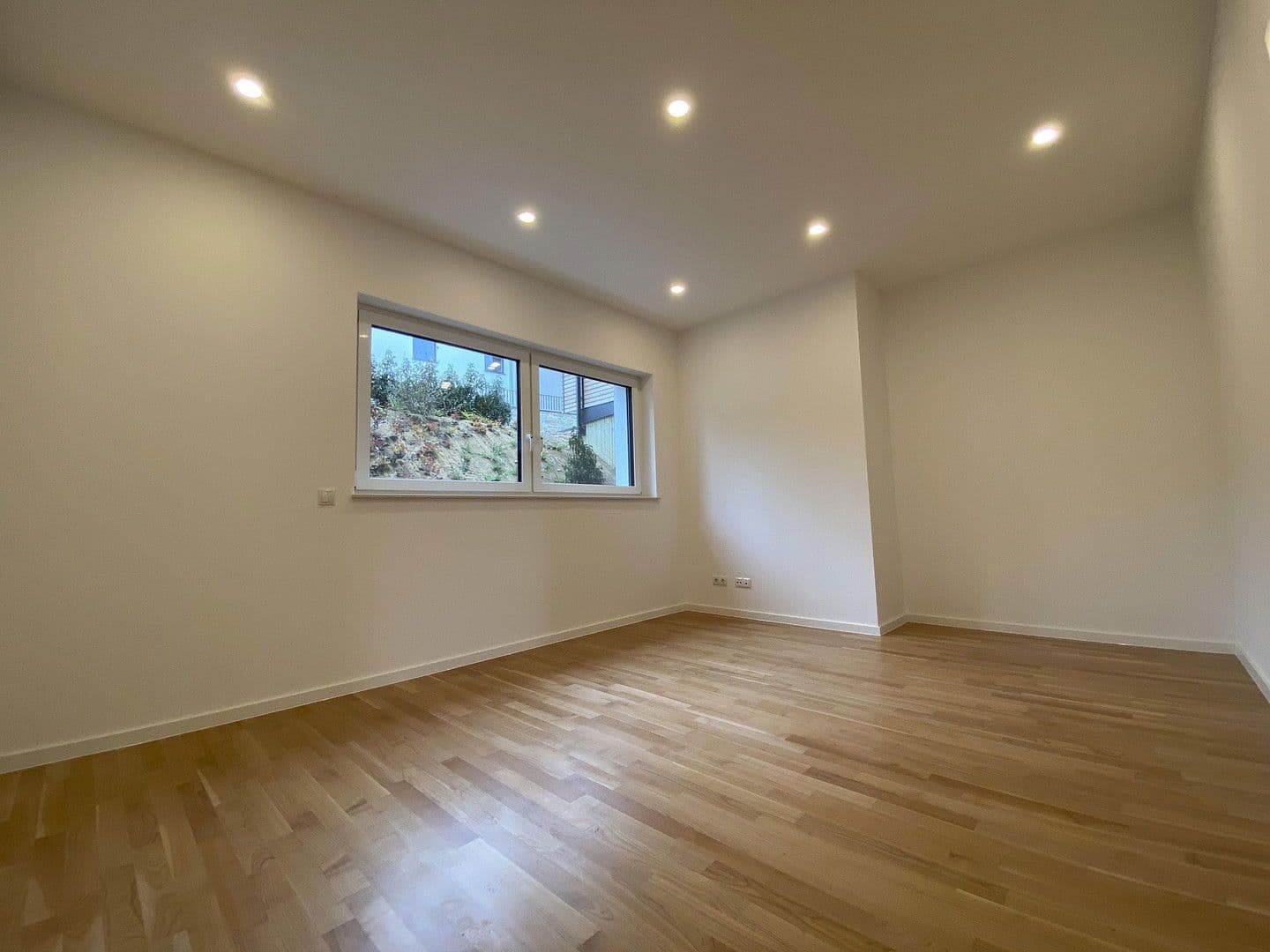 Pronájem bytu 4+kk 175 m², Koblenz, Porýní-Falc Pronájem bytu 4+kk 175 m², Koblenz, Porýní-Falc