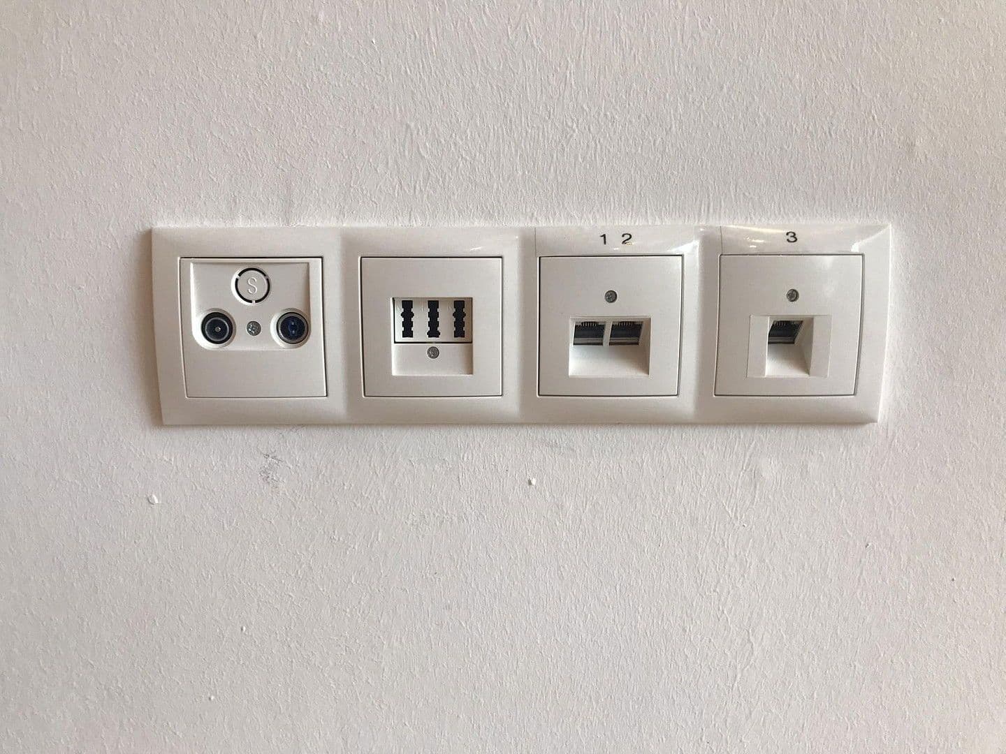 Pronájem bytu 4+kk 175 m², Koblenz, Porýní-Falc Pronájem bytu 4+kk 175 m², Koblenz, Porýní-Falc