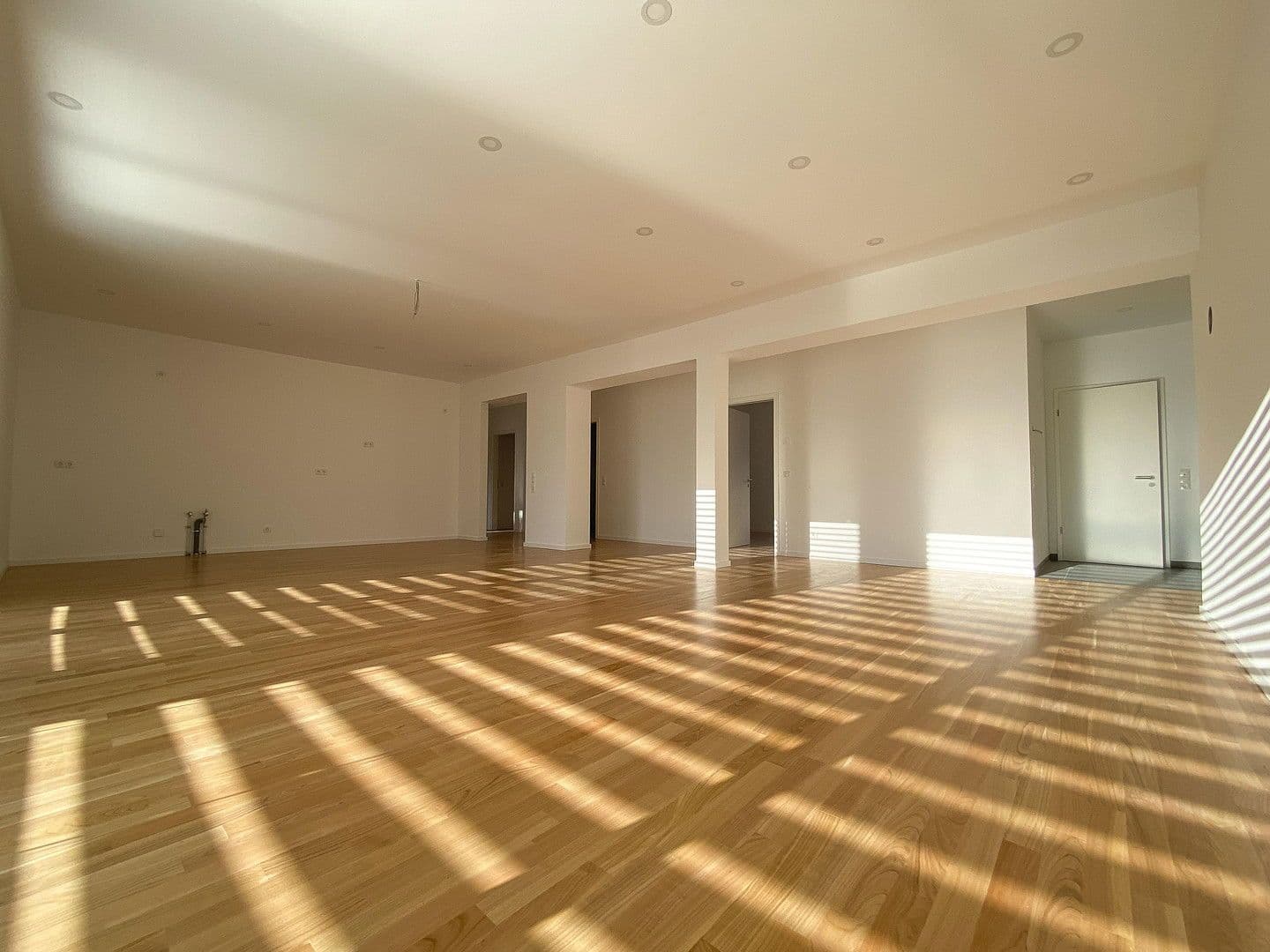 Pronájem bytu 4+kk 175 m², Koblenz, Porýní-Falc Pronájem bytu 4+kk 175 m², Koblenz, Porýní-Falc