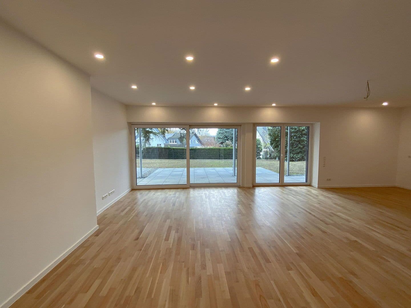 Pronájem bytu 4+kk 175 m², Koblenz, Porýní-Falc Pronájem bytu 4+kk 175 m², Koblenz, Porýní-Falc