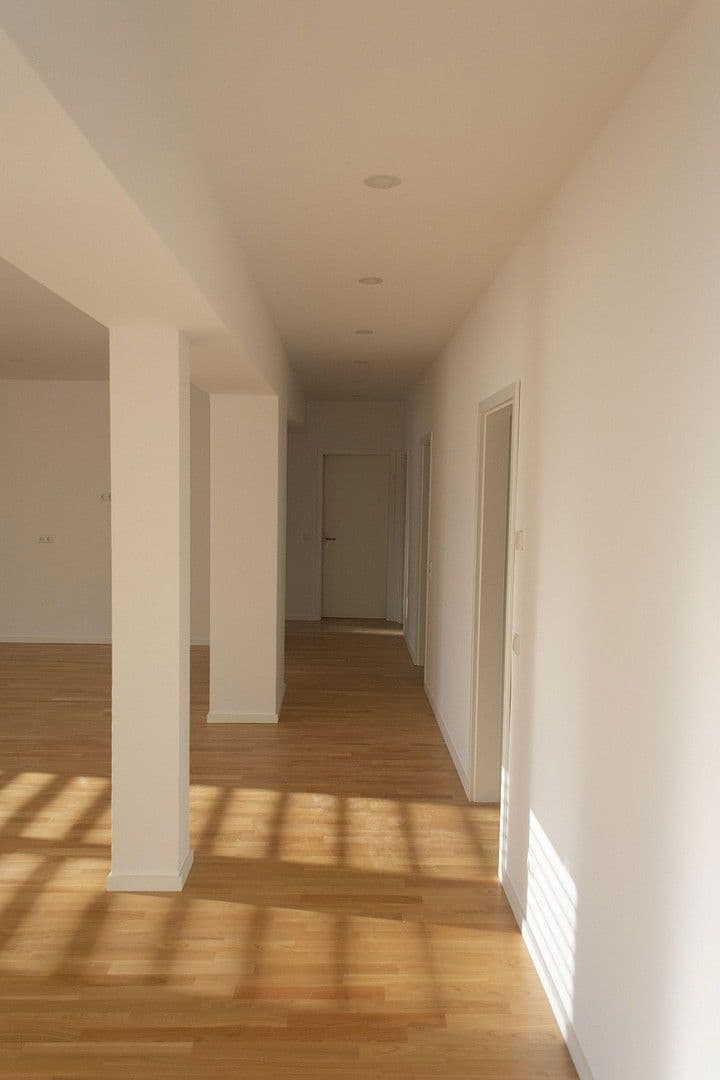 Pronájem bytu 4+kk 175 m², Koblenz, Porýní-Falc Pronájem bytu 4+kk 175 m², Koblenz, Porýní-Falc