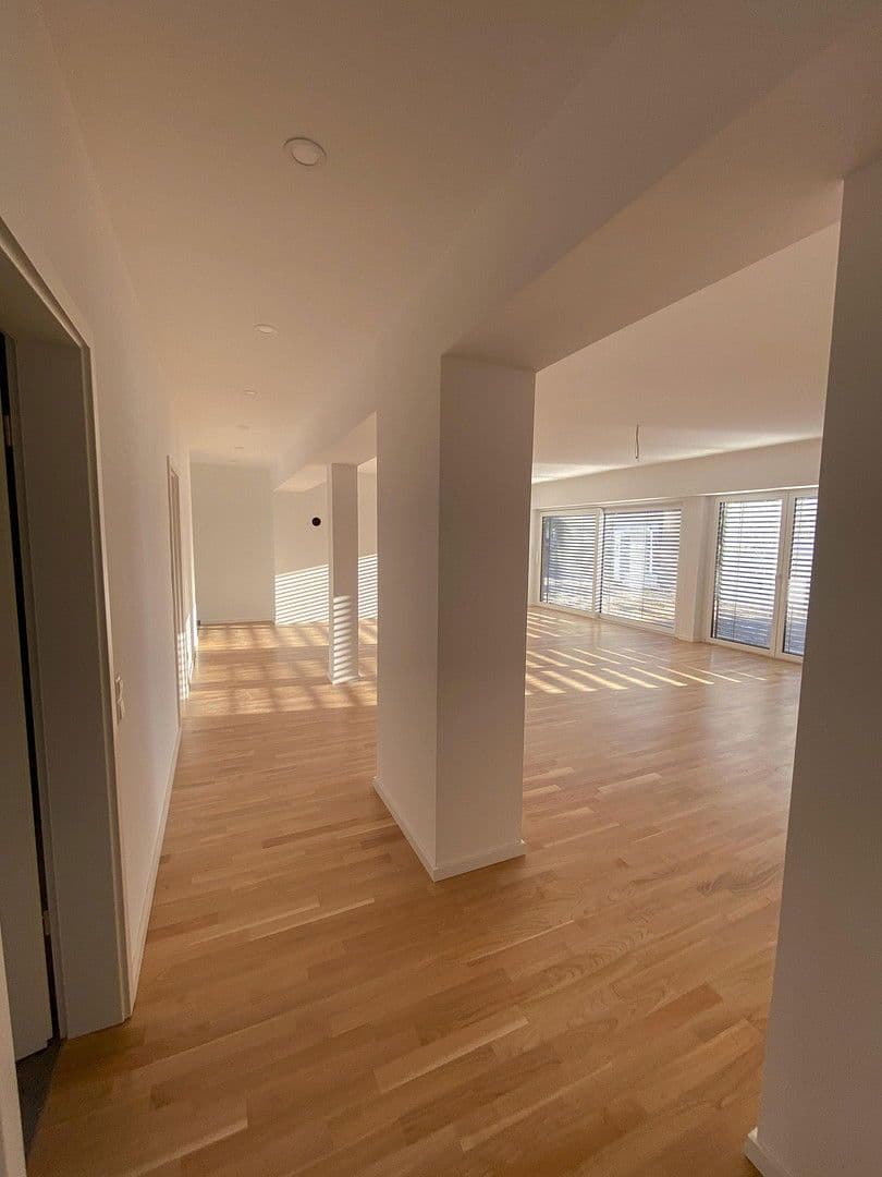 Pronájem bytu 4+kk 175 m², Koblenz, Porýní-Falc Pronájem bytu 4+kk 175 m², Koblenz, Porýní-Falc