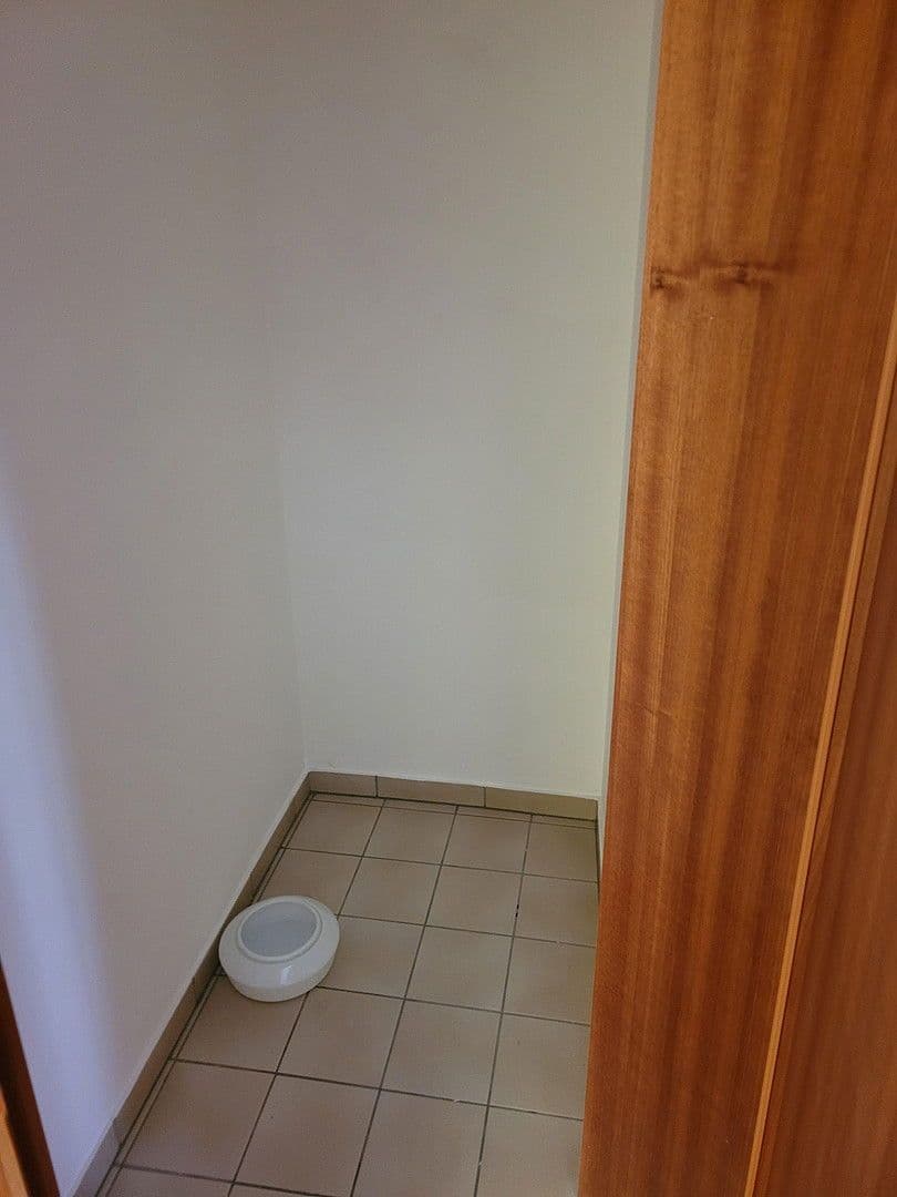 Pronájem bytu 1+kk 35 m², Merzig, Země Sársko Pronájem bytu 1+kk 35 m², Merzig, Země Sársko