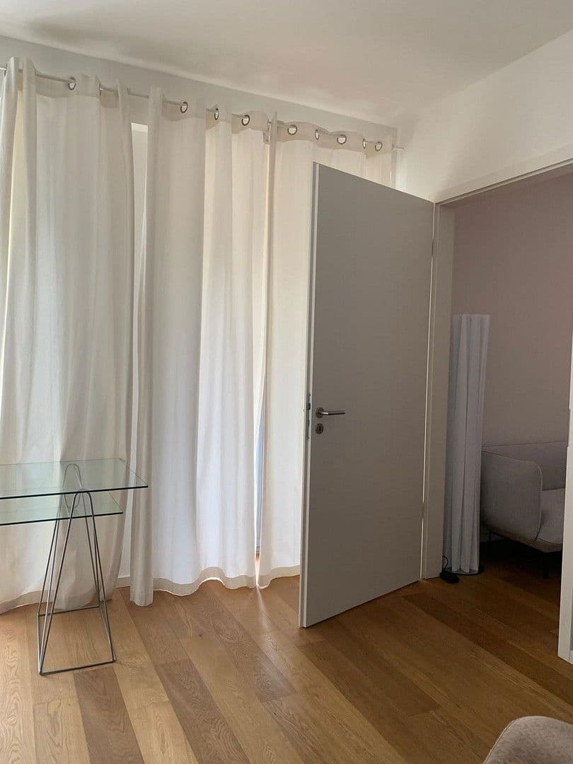 Pronájem bytu 3+1 77 m², Tieckstraße 22, Berlin, Berlín Pronájem bytu 3+1 77 m², Tieckstraße 22, Berlin, Berlín