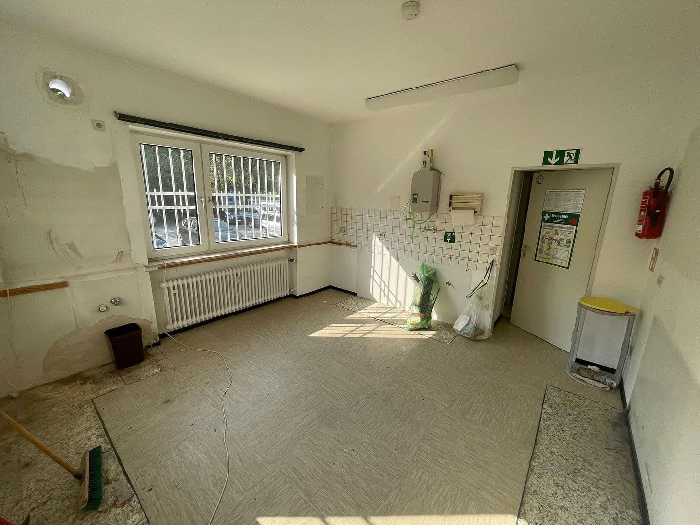 Pronájem kanceláře 152 m², Godesberger Str. 9, Königswinter, Severní Porýní-Vestfálsko Pronájem kanceláře 152 m², Godesberger Str. 9, Königswinter, Severní Porýní-Vestfálsko