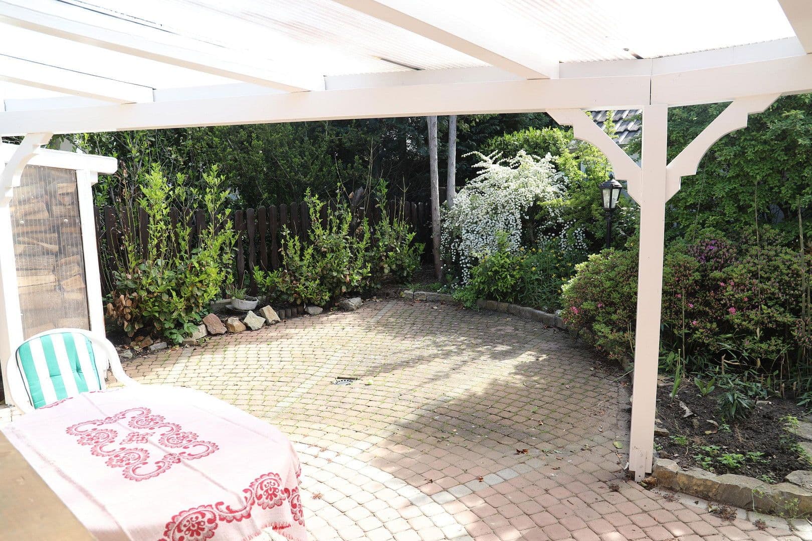 Pronájem domu 135 m², pozemek 411 m², Bad Salzuflen, Severní Porýní-Vestfálsko Pronájem domu 135 m², pozemek 411 m², Bad Salzuflen, Severní Porýní-Vestfálsko