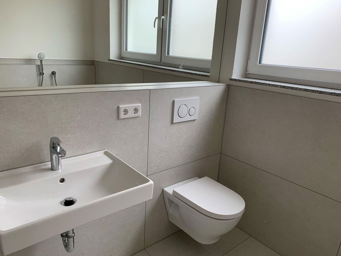 Pronájem bytu 4+kk 98 m², Lauchheim, Bádensko-Württembersko Pronájem bytu 4+kk 98 m², Lauchheim, Bádensko-Württembersko