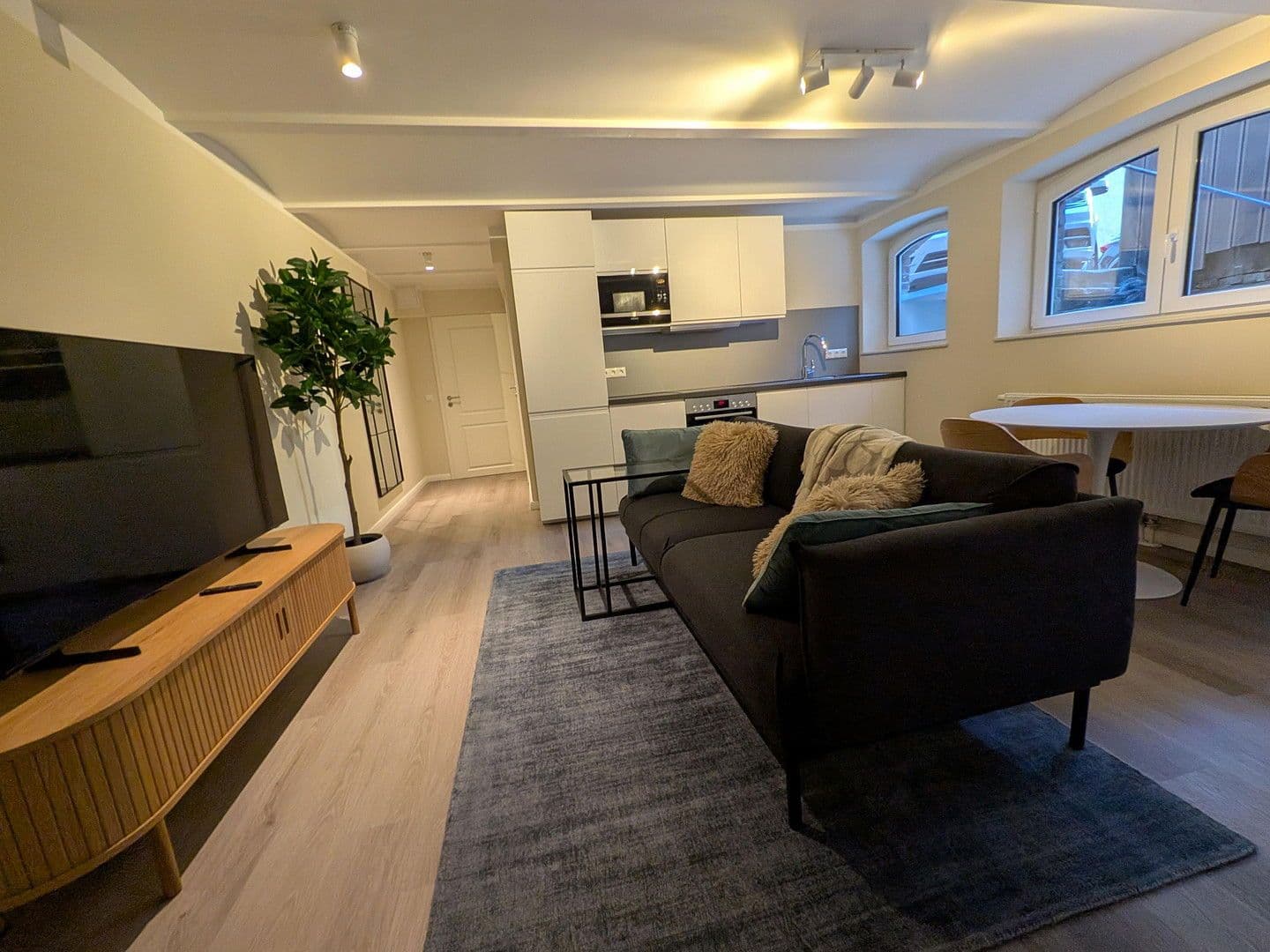 Pronájem bytu 2+1 44 m², Moritzstraße 68, Wiesbaden, Hessen Pronájem bytu 2+1 44 m², Moritzstraße 68, Wiesbaden, Hessen