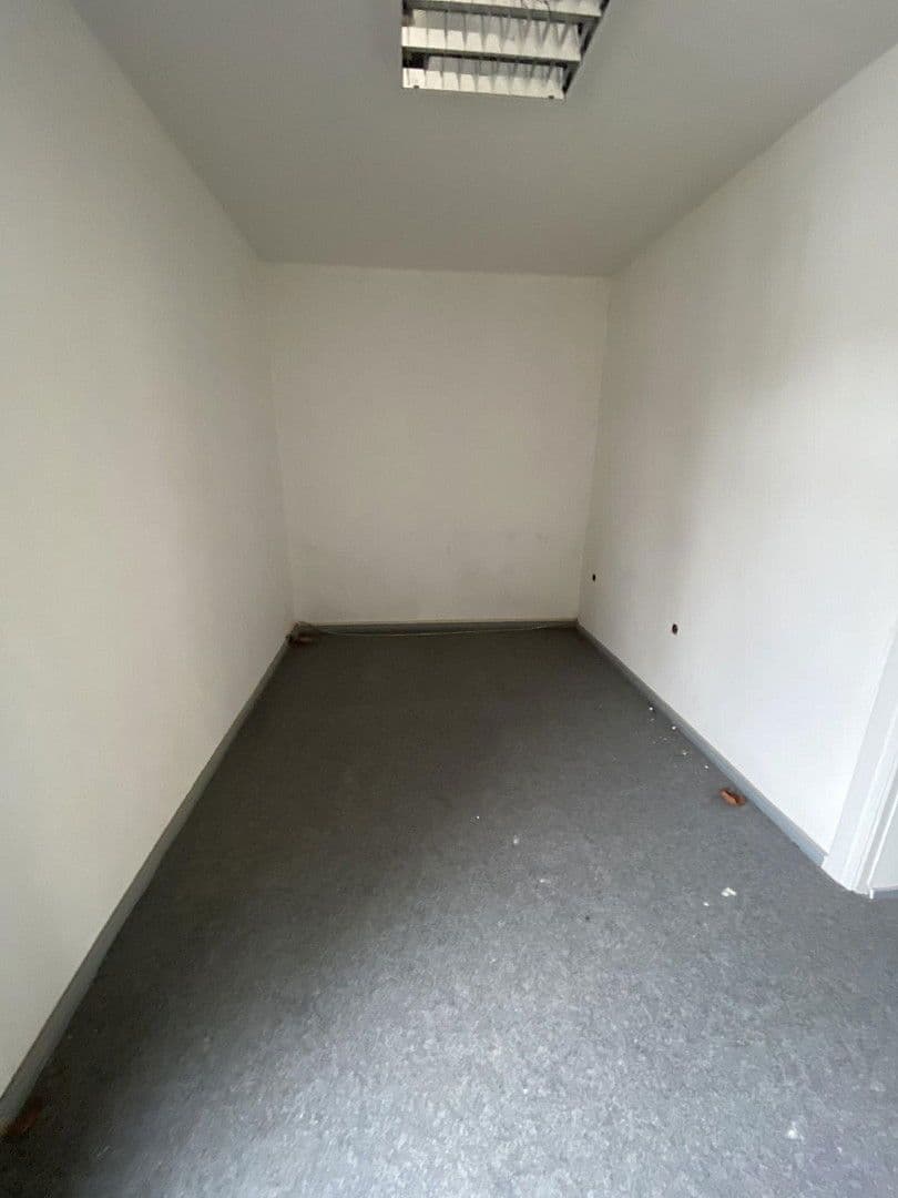 Pronájem kanceláře 94 m², Stresemannstr. 235, Bremerhaven, Bremen Pronájem kanceláře 94 m², Stresemannstr. 235, Bremerhaven, Bremen