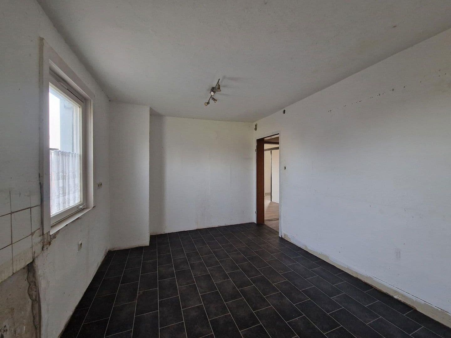 Prodej domu 163 m², pozemek 345 m², Simmersfeld, Bádensko-Württembersko Prodej domu 163 m², pozemek 345 m², Simmersfeld, Bádensko-Württembersko