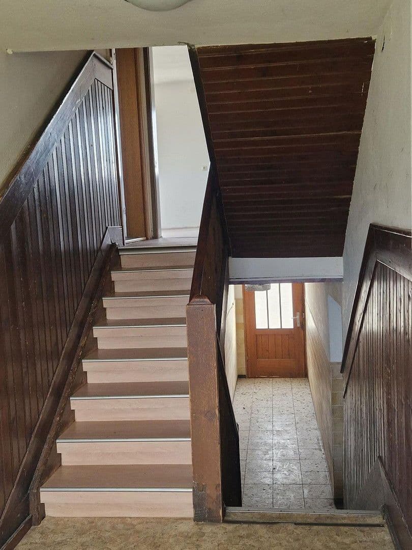 Prodej domu 163 m², pozemek 345 m², Simmersfeld, Bádensko-Württembersko Prodej domu 163 m², pozemek 345 m², Simmersfeld, Bádensko-Württembersko