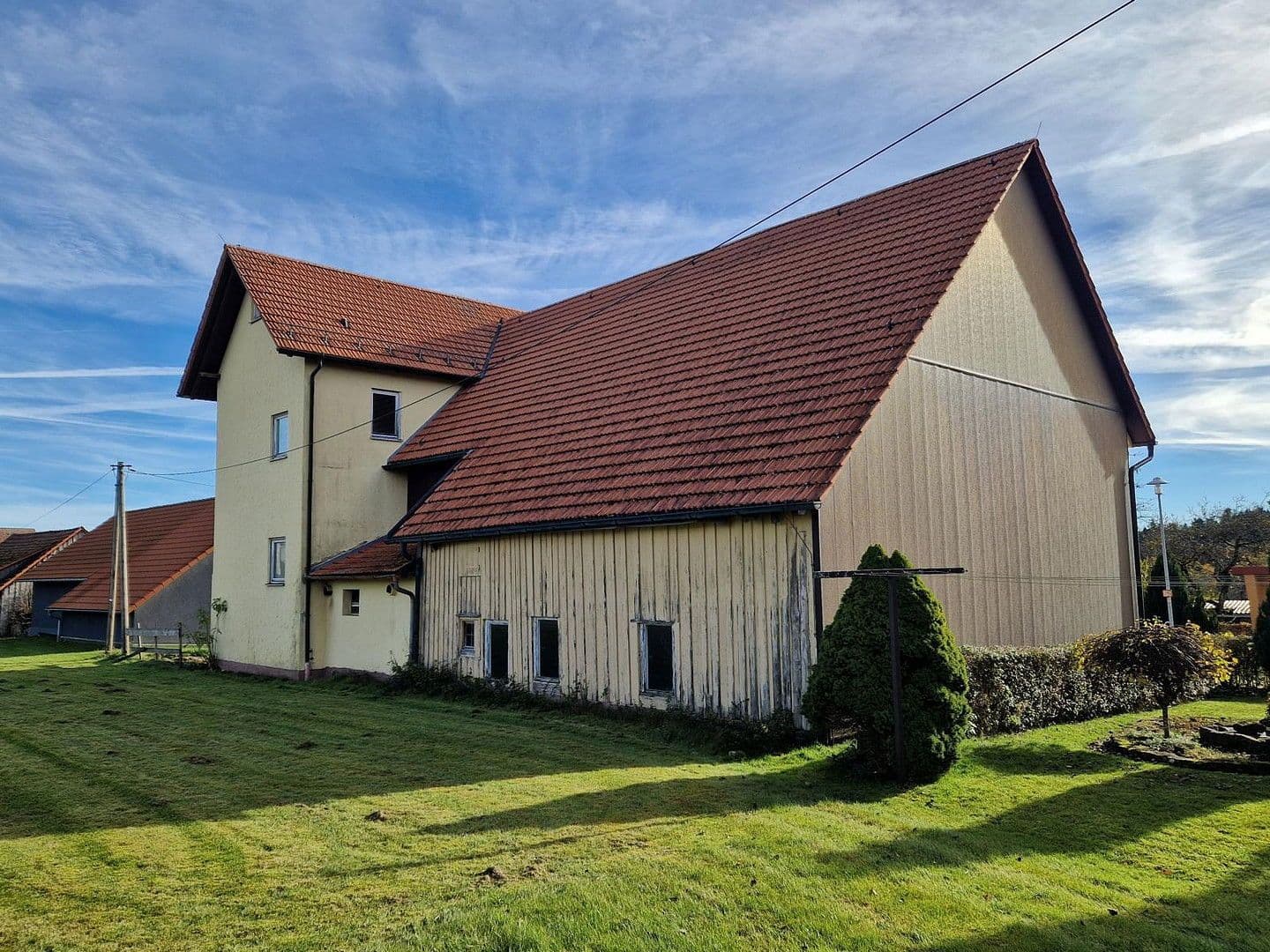 Prodej domu 163 m², pozemek 345 m², Simmersfeld, Bádensko-Württembersko Prodej domu 163 m², pozemek 345 m², Simmersfeld, Bádensko-Württembersko