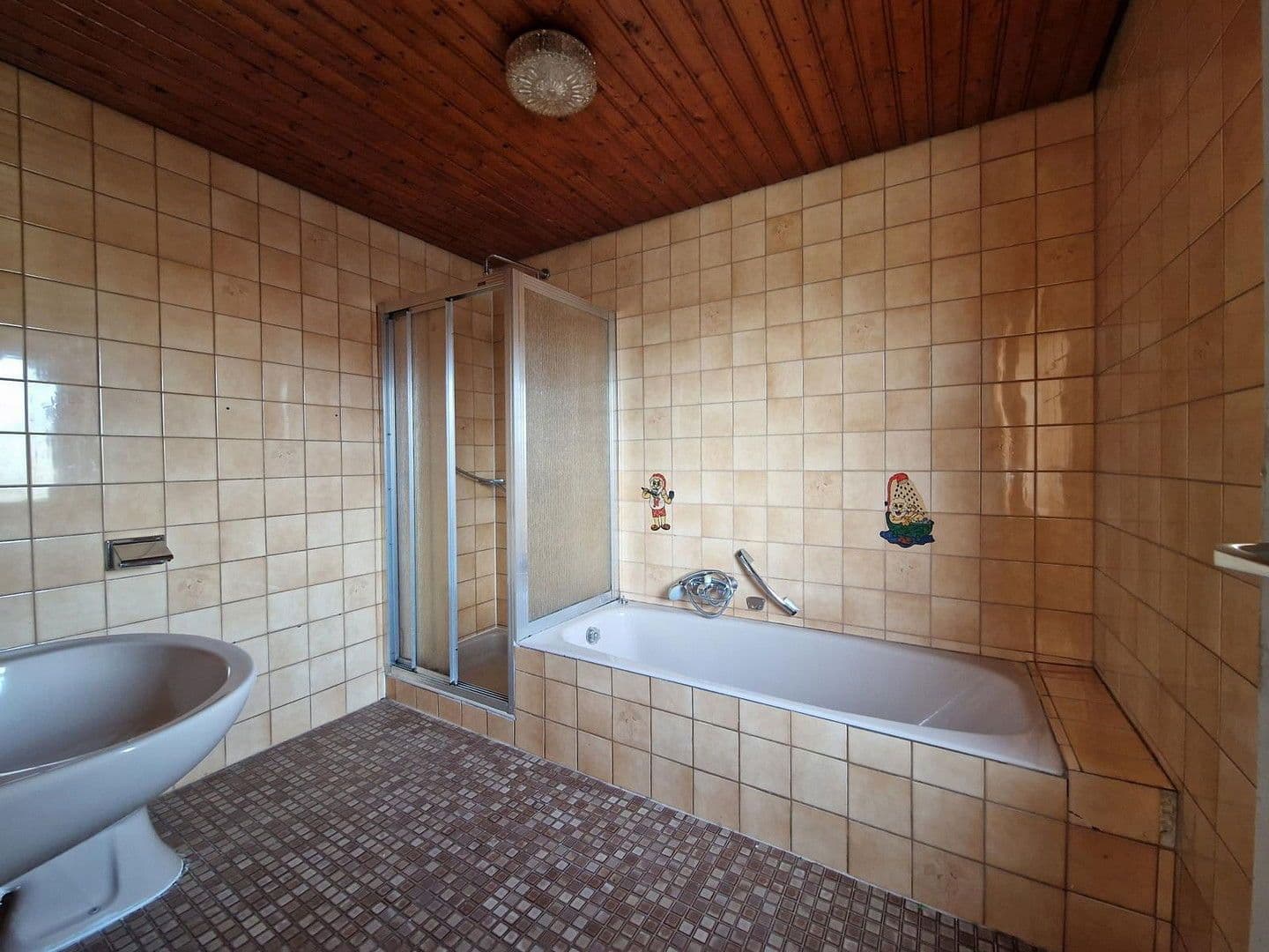 Prodej domu 163 m², pozemek 345 m², Simmersfeld, Bádensko-Württembersko Prodej domu 163 m², pozemek 345 m², Simmersfeld, Bádensko-Württembersko