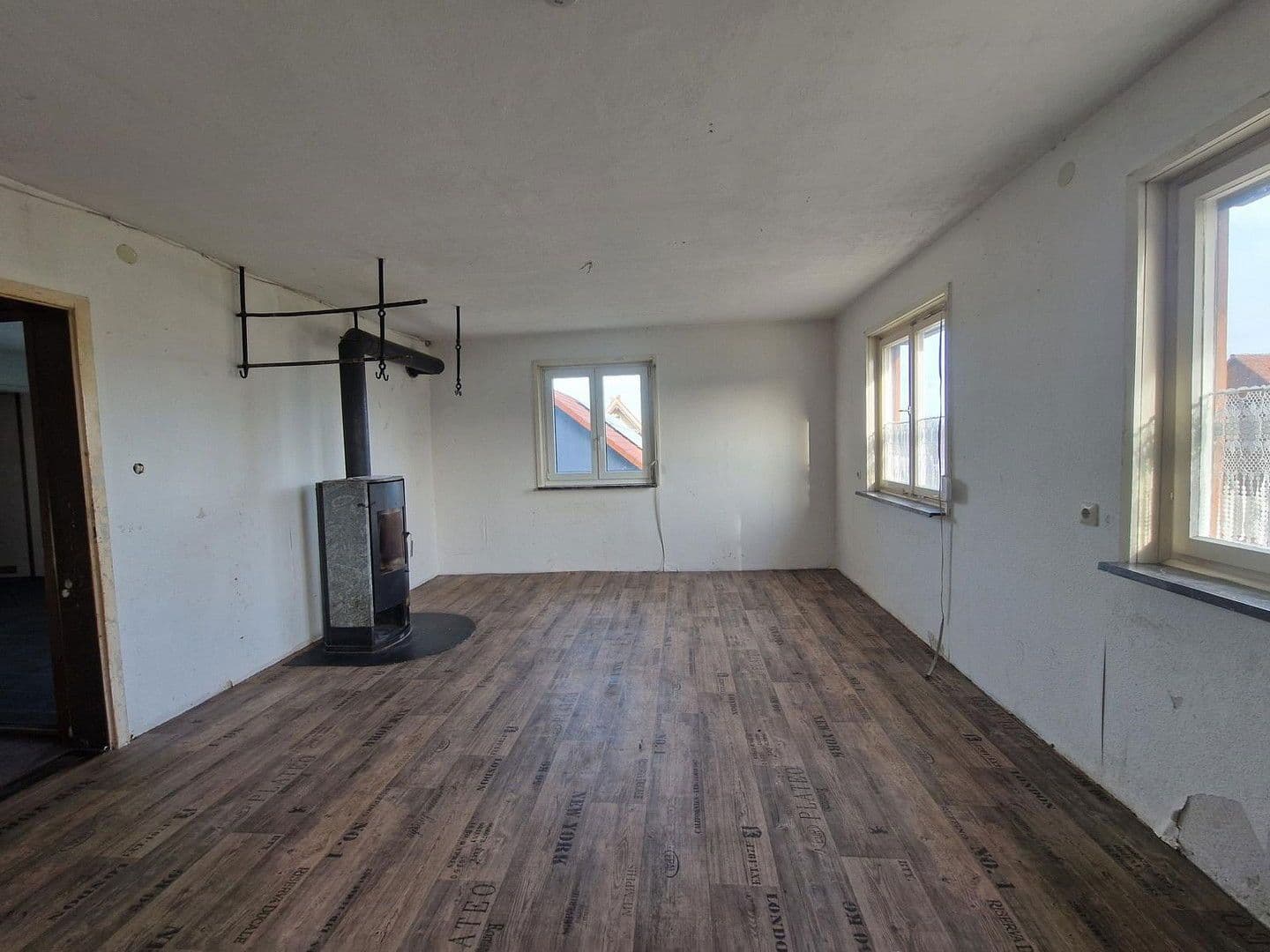 Prodej domu 163 m², pozemek 345 m², Simmersfeld, Bádensko-Württembersko Prodej domu 163 m², pozemek 345 m², Simmersfeld, Bádensko-Württembersko