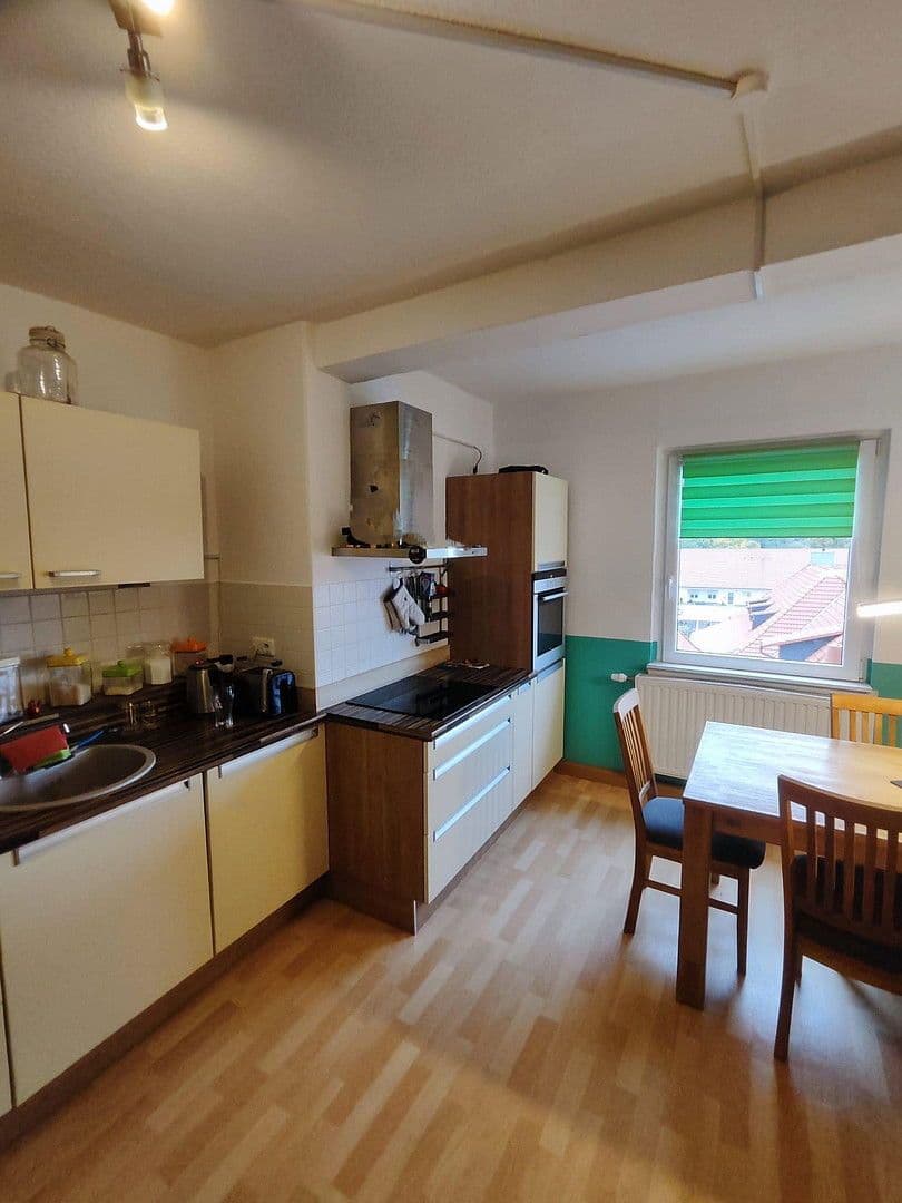 Pronájem bytu 5+1 105 m², Untere Marktstraße 18, Hildburghausen, Durynsko Pronájem bytu 5+1 105 m², Untere Marktstraße 18, Hildburghausen, Durynsko