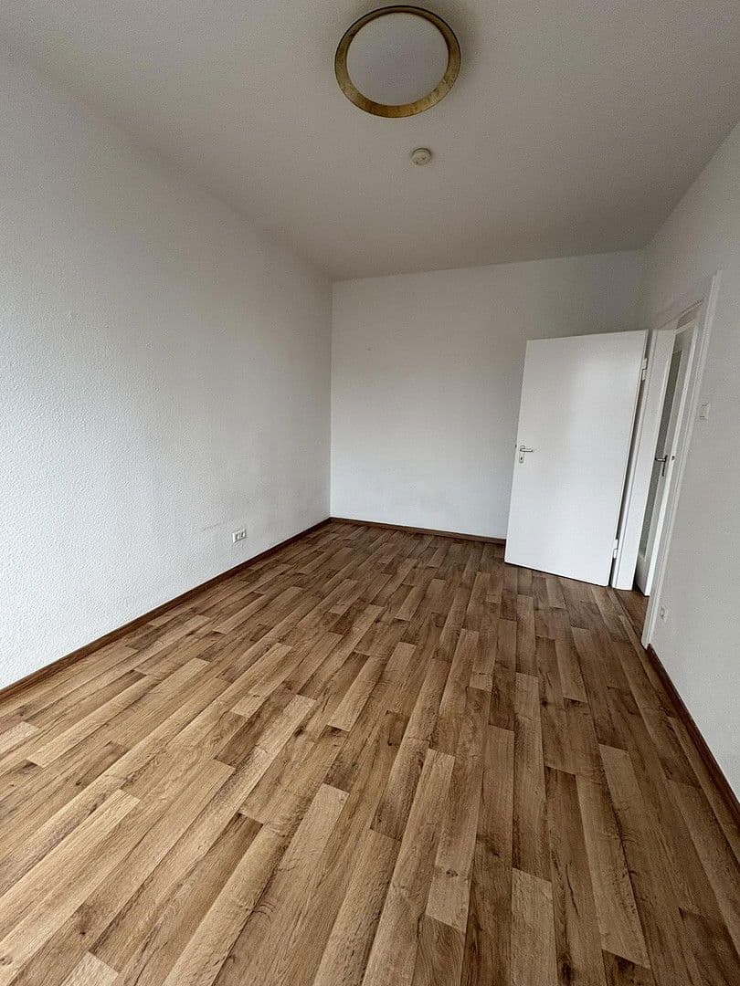 Pronájem bytu 3+1 65 m², Hannover, Dolní Sasko Pronájem bytu 3+1 65 m², Hannover, Dolní Sasko