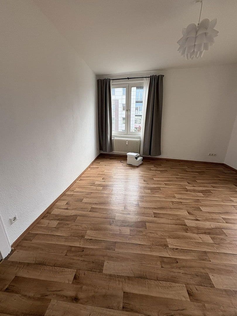 Pronájem bytu 3+1 65 m², Hannover, Dolní Sasko Pronájem bytu 3+1 65 m², Hannover, Dolní Sasko