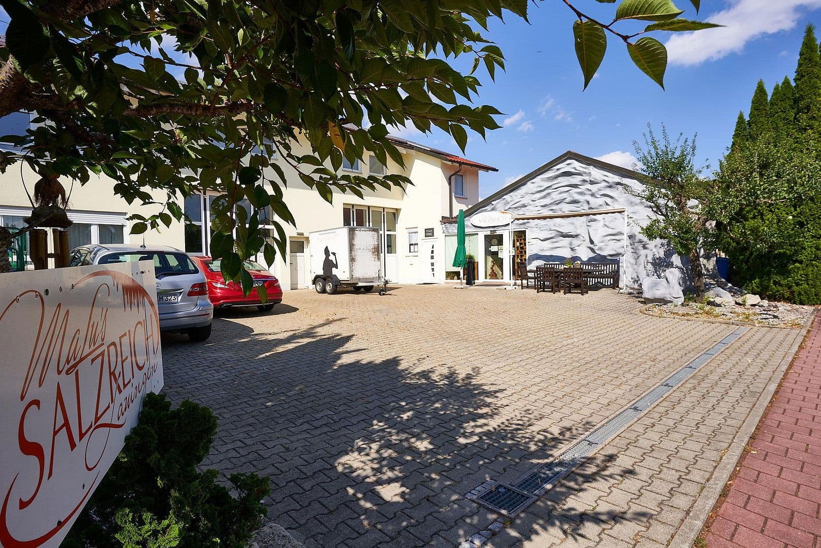 Prodej domu 271 m², pozemek 2.024 m², Lauingen (Donau), Bavorsko Prodej domu 271 m², pozemek 2.024 m², Lauingen (Donau), Bavorsko