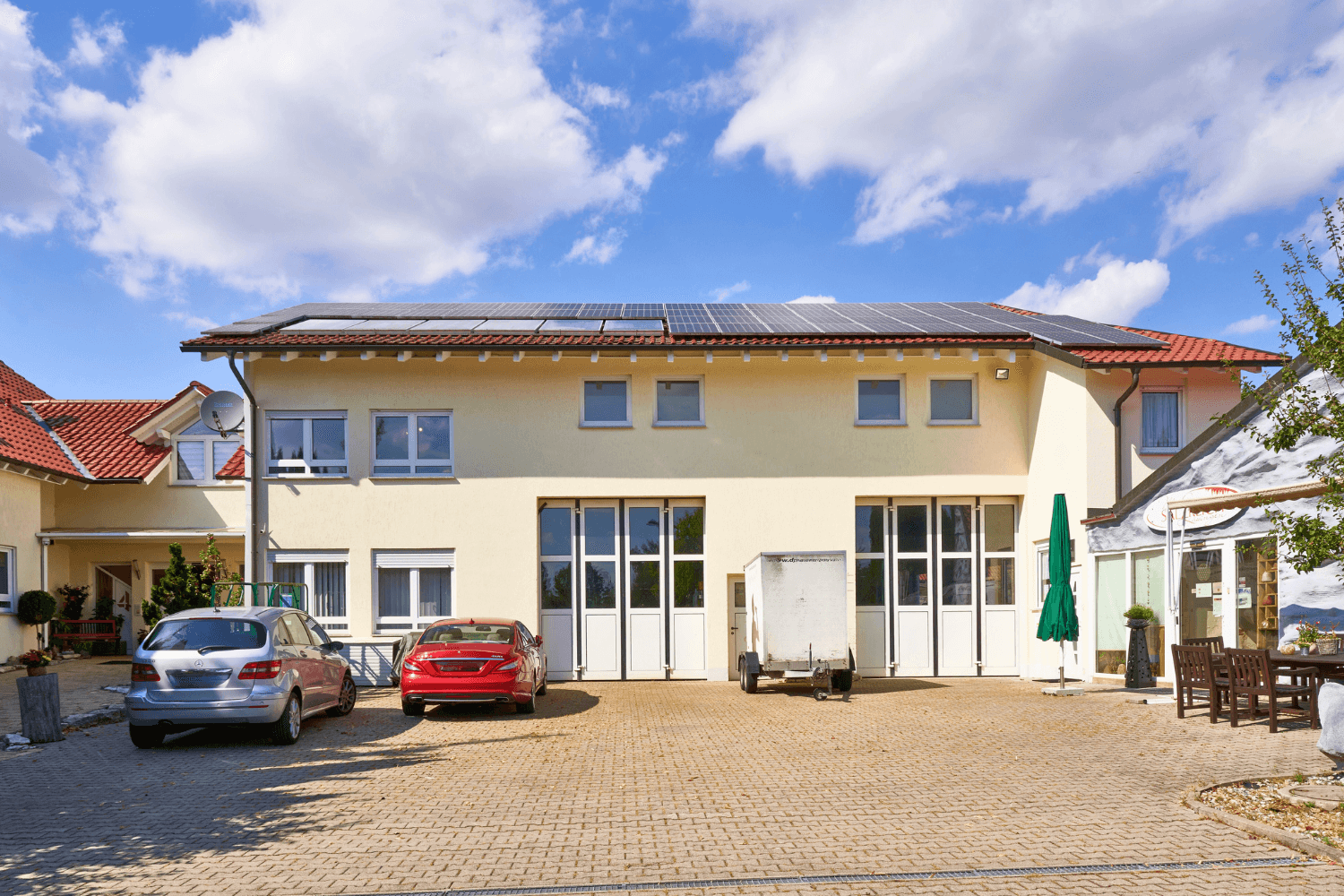 Prodej domu 271 m², pozemek 2.024 m², Lauingen (Donau), Bavorsko Prodej domu 271 m², pozemek 2.024 m², Lauingen (Donau), Bavorsko