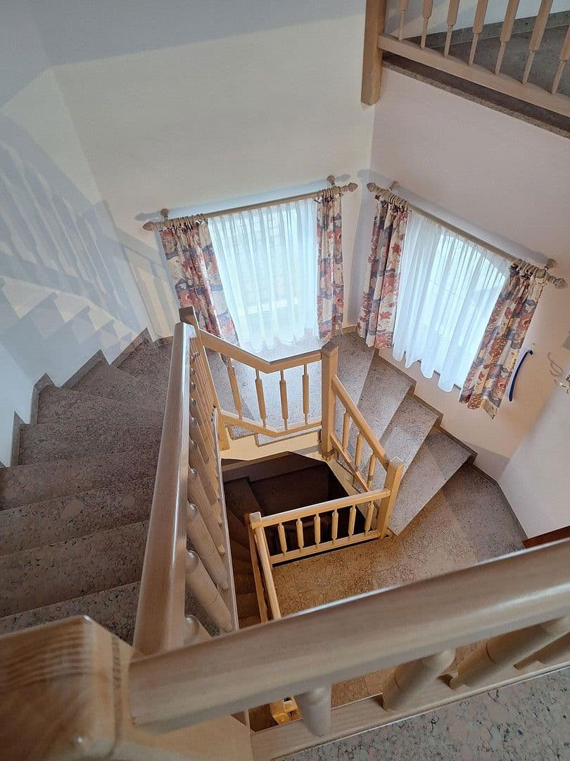 Prodej domu 235 m², pozemek 910 m², Konzell, Bavorsko Prodej domu 235 m², pozemek 910 m², Konzell, Bavorsko