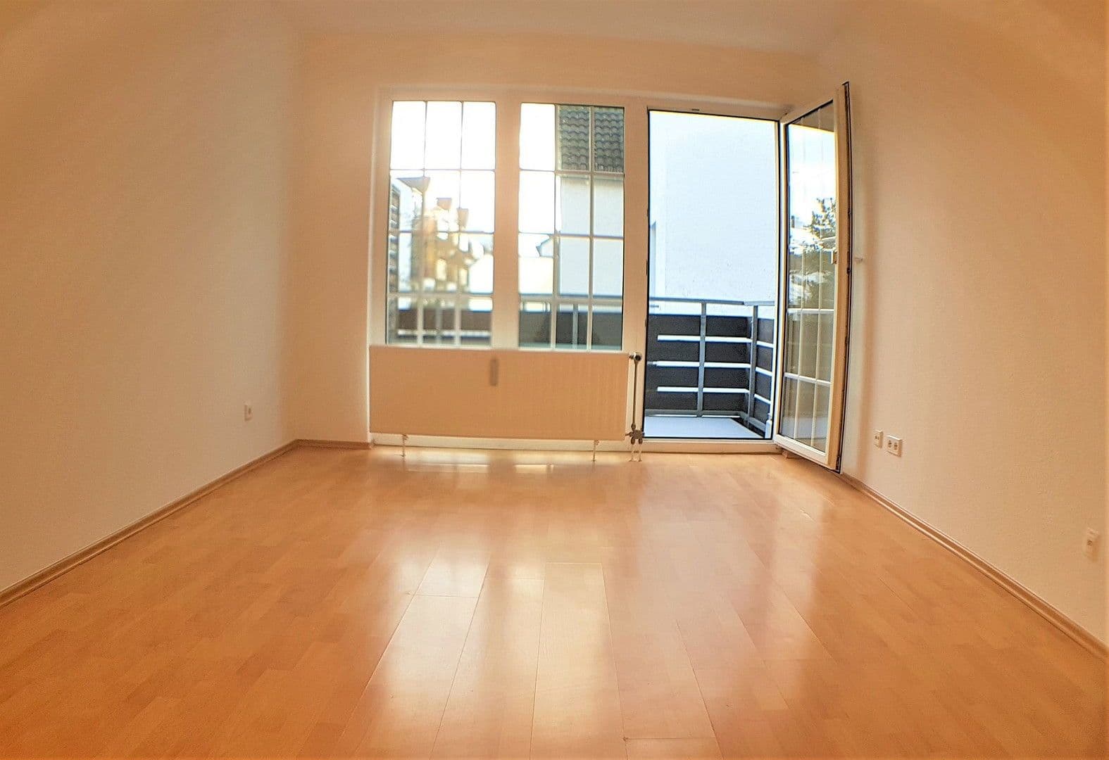 Pronájem bytu 3+1 61 m², In der Donk 56, Düsseldorf, Severní Porýní-Vestfálsko Pronájem bytu 3+1 61 m², In der Donk 56, Düsseldorf, Severní Porýní-Vestfálsko