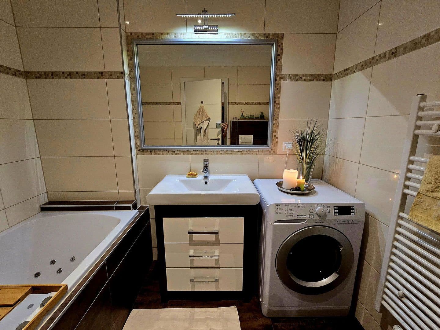 Pronájem bytu 3+1 98 m², Schumanngasse 54, Wien, Wien Pronájem bytu 3+1 98 m², Schumanngasse 54, Wien, Wien