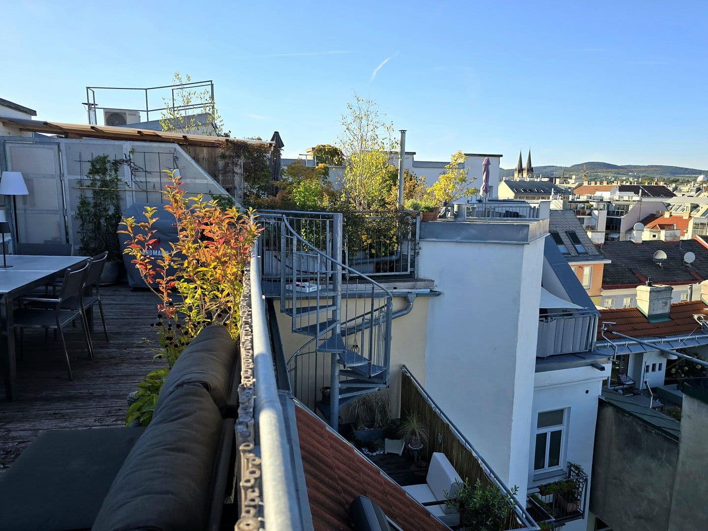 Pronájem bytu 3+1 98 m², Schumanngasse 54, Wien, Wien Pronájem bytu 3+1 98 m², Schumanngasse 54, Wien, Wien