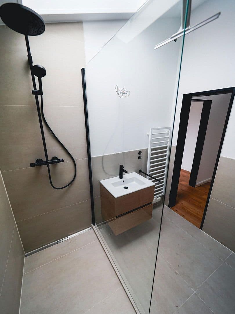 Prodej domu 105 m², pozemek 140 m², Delmenhorst, Dolní Sasko Prodej domu 105 m², pozemek 140 m², Delmenhorst, Dolní Sasko