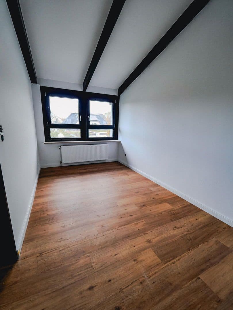 Prodej domu 105 m², pozemek 140 m², Delmenhorst, Dolní Sasko Prodej domu 105 m², pozemek 140 m², Delmenhorst, Dolní Sasko