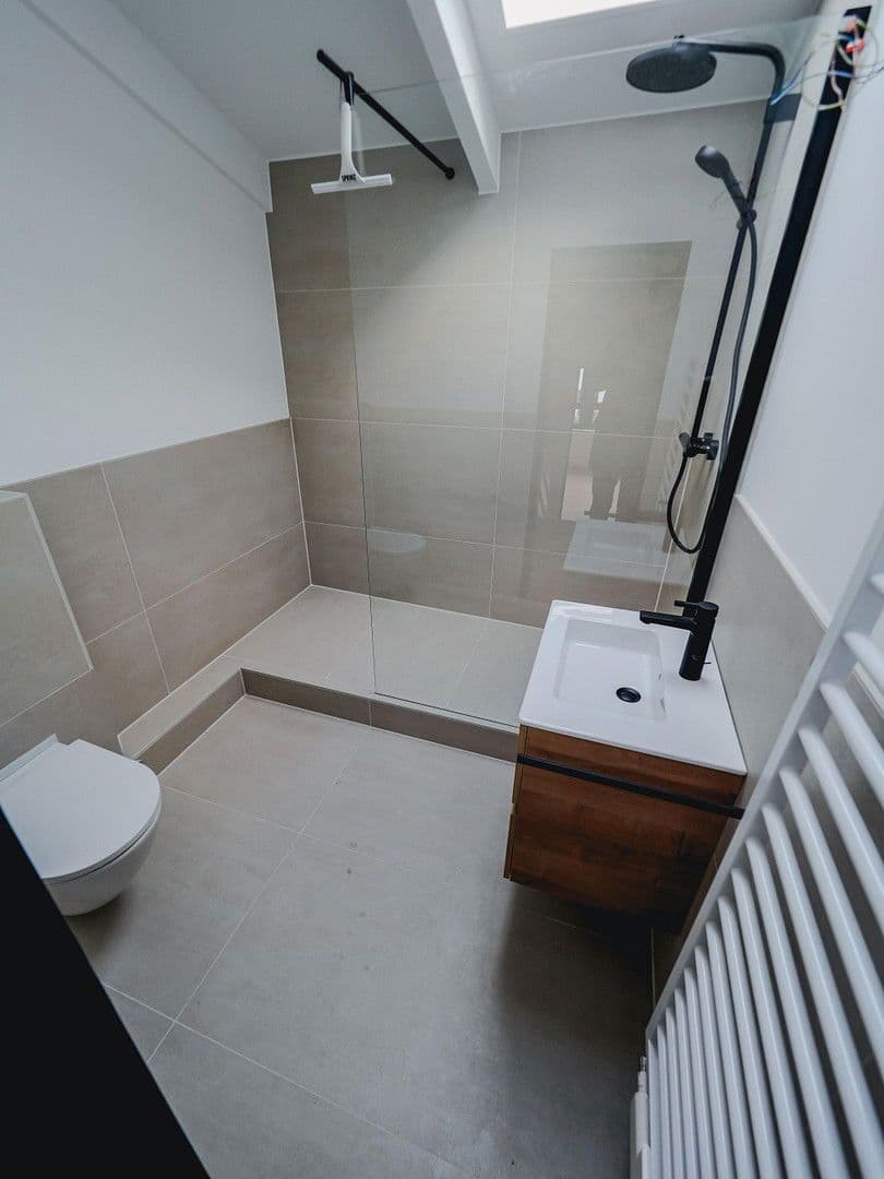 Prodej domu 105 m², pozemek 140 m², Delmenhorst, Dolní Sasko Prodej domu 105 m², pozemek 140 m², Delmenhorst, Dolní Sasko