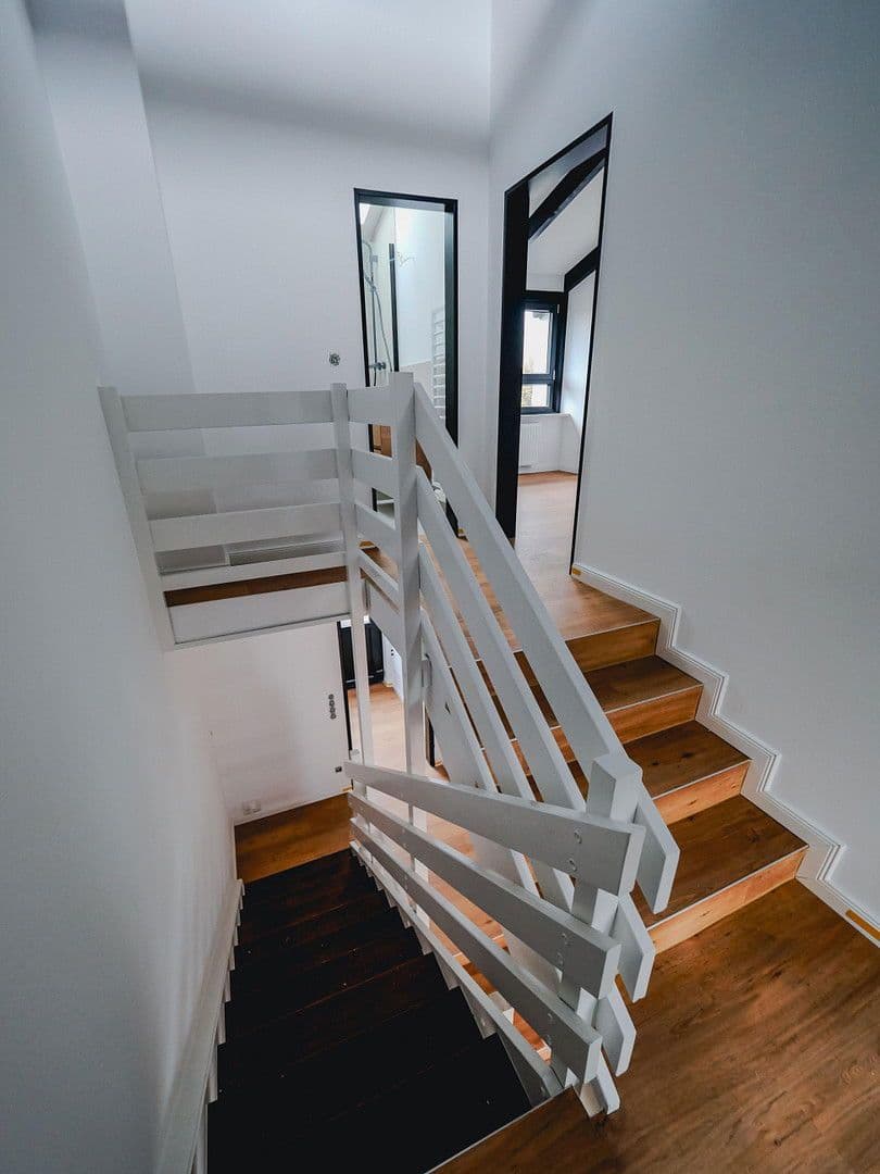 Prodej domu 105 m², pozemek 140 m², Delmenhorst, Dolní Sasko Prodej domu 105 m², pozemek 140 m², Delmenhorst, Dolní Sasko