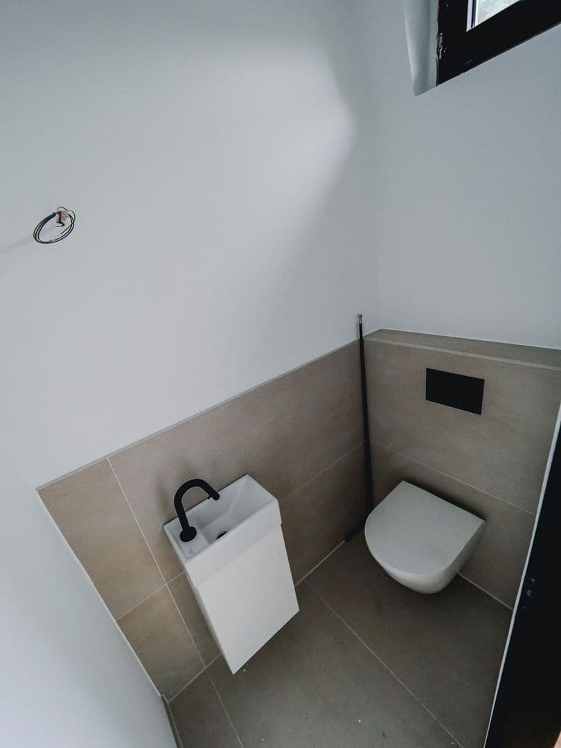 Prodej domu 105 m², pozemek 140 m², Delmenhorst, Dolní Sasko Prodej domu 105 m², pozemek 140 m², Delmenhorst, Dolní Sasko