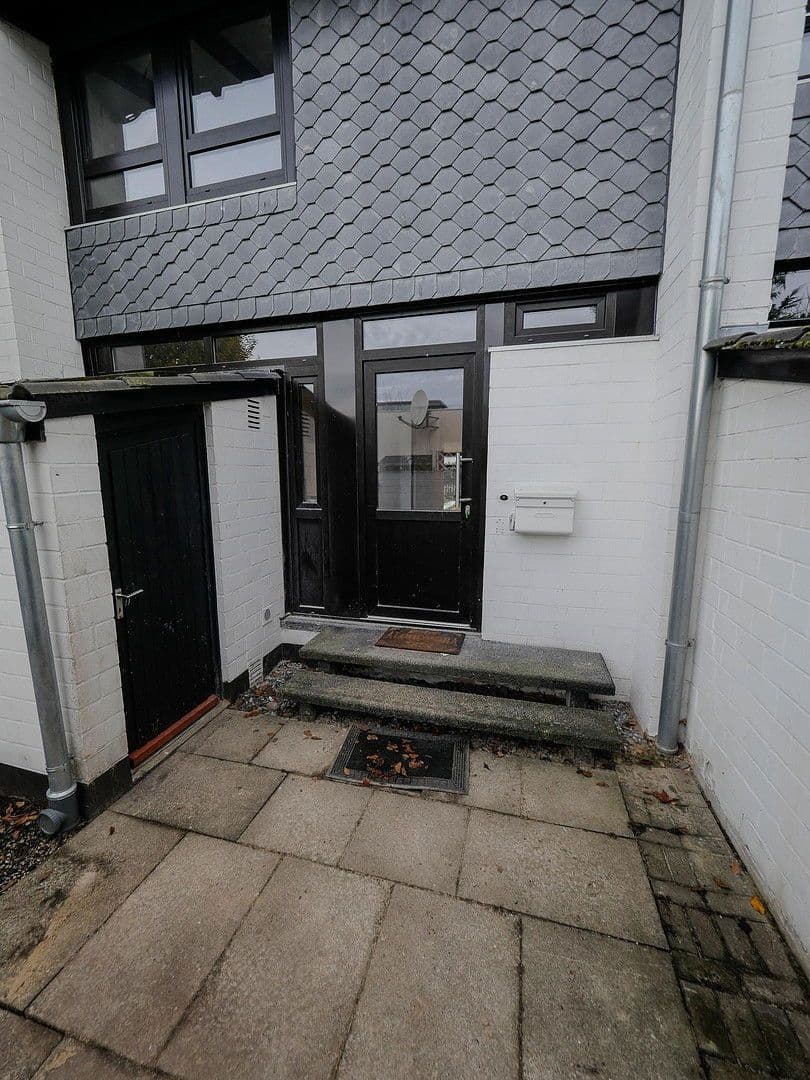 Prodej domu 105 m², pozemek 140 m², Delmenhorst, Dolní Sasko Prodej domu 105 m², pozemek 140 m², Delmenhorst, Dolní Sasko