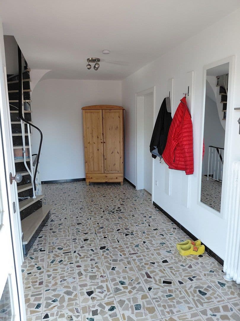 Prodej domu 117 m², pozemek 980 m², Ratheimer Straße 73, Wassenberg, Severní Porýní-Vestfálsko Prodej domu 117 m², pozemek 980 m², Ratheimer Straße 73, Wassenberg, Severní Porýní-Vestfálsko