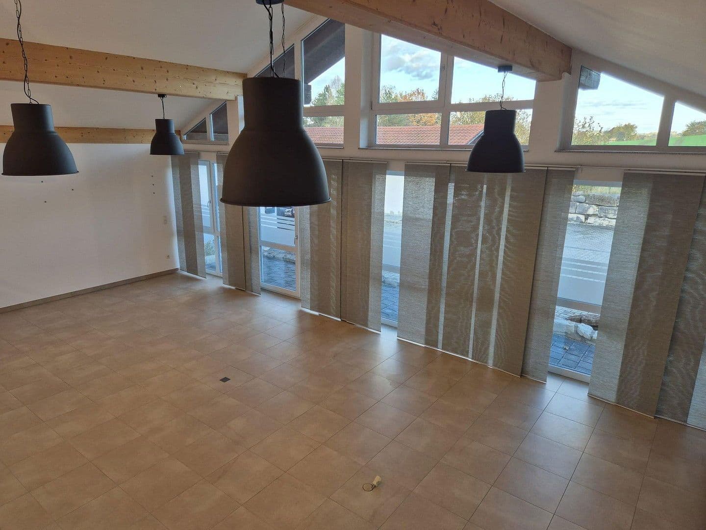 Pronájem kanceláře 150 m², Schwindegg, Bavorsko Pronájem kanceláře 150 m², Schwindegg, Bavorsko