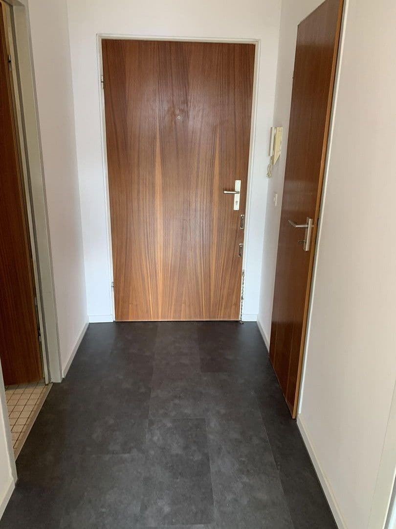 Pronájem bytu 1+1 34 m², Riesenfeldstrasse, München, Bavorsko Pronájem bytu 1+1 34 m², Riesenfeldstrasse, München, Bavorsko