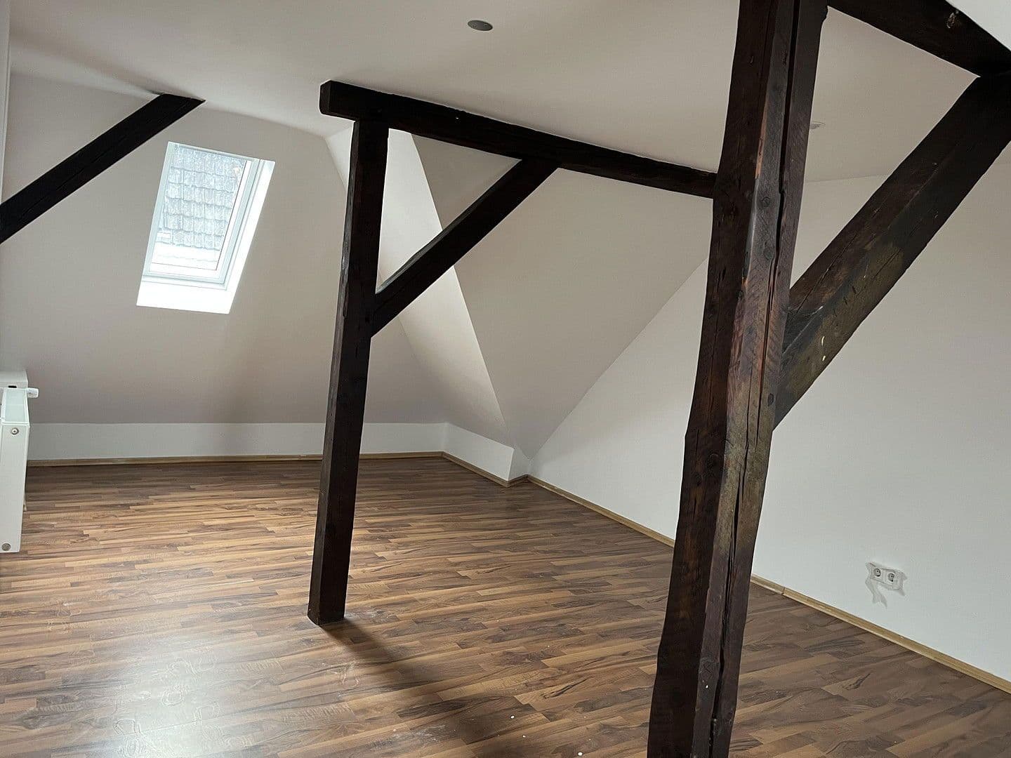 Pronájem domu 260 m², pozemek 430 m², Herrmann Rinne Str. 34, Duisburg, Severní Porýní-Vestfálsko Pronájem domu 260 m², pozemek 430 m², Herrmann Rinne Str. 34, Duisburg, Severní Porýní-Vestfálsko