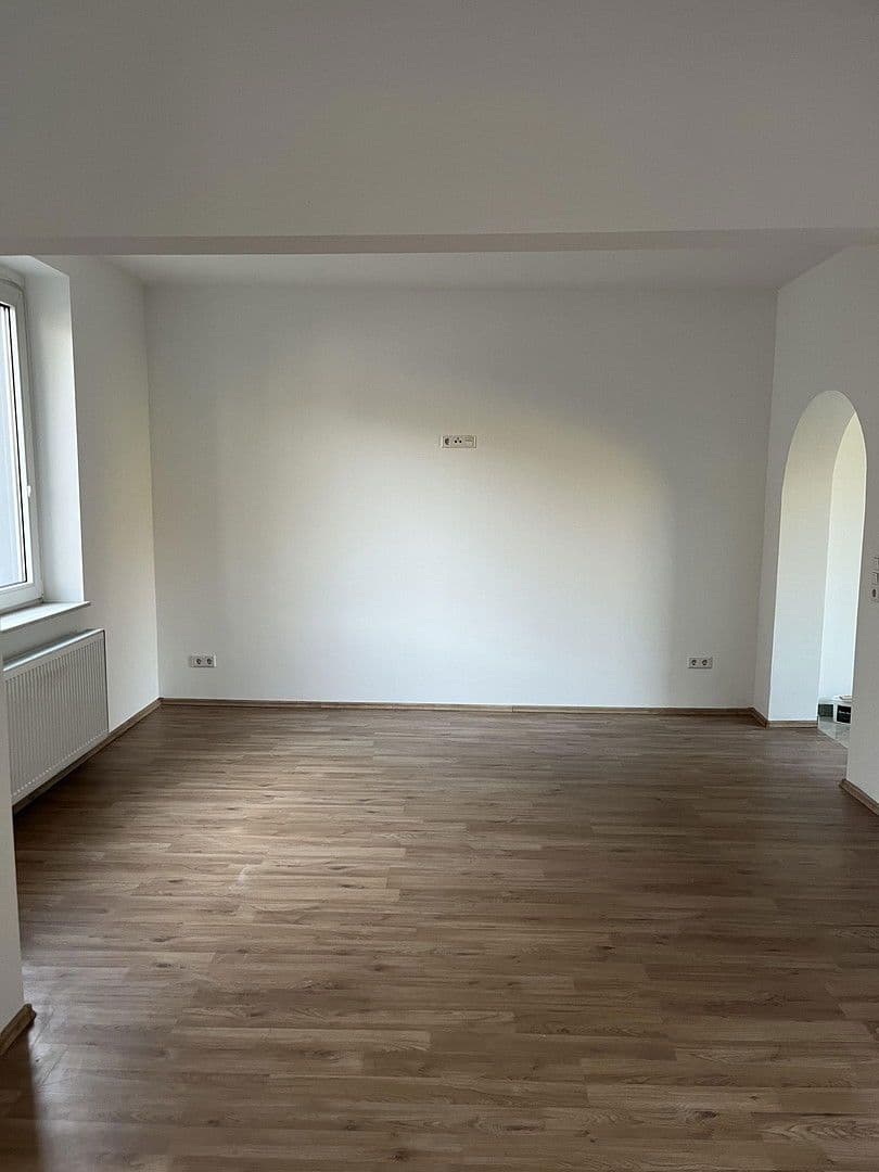 Pronájem domu 260 m², pozemek 430 m², Herrmann Rinne Str. 34, Duisburg, Severní Porýní-Vestfálsko Pronájem domu 260 m², pozemek 430 m², Herrmann Rinne Str. 34, Duisburg, Severní Porýní-Vestfálsko
