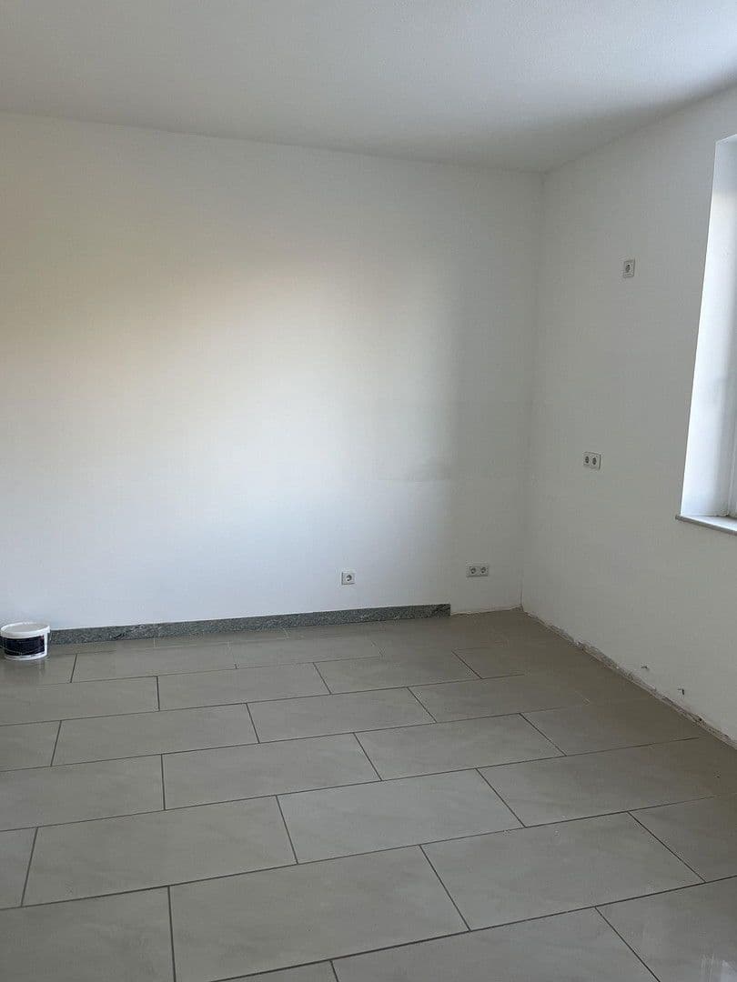 Pronájem domu 260 m², pozemek 430 m², Herrmann Rinne Str. 34, Duisburg, Severní Porýní-Vestfálsko Pronájem domu 260 m², pozemek 430 m², Herrmann Rinne Str. 34, Duisburg, Severní Porýní-Vestfálsko