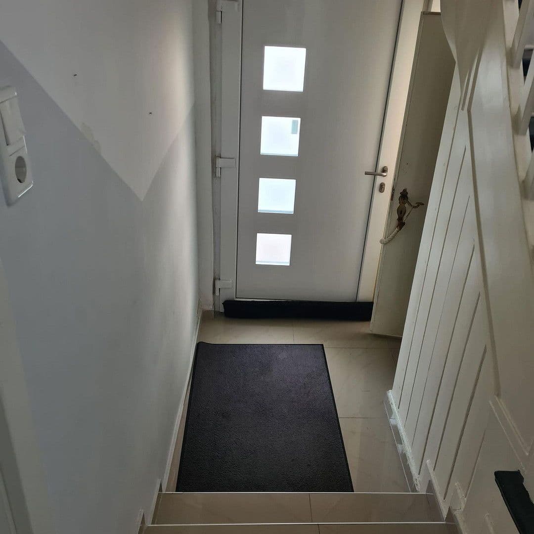 Pronájem domu 260 m², pozemek 430 m², Herrmann Rinne Str. 34, Duisburg, Severní Porýní-Vestfálsko Pronájem domu 260 m², pozemek 430 m², Herrmann Rinne Str. 34, Duisburg, Severní Porýní-Vestfálsko