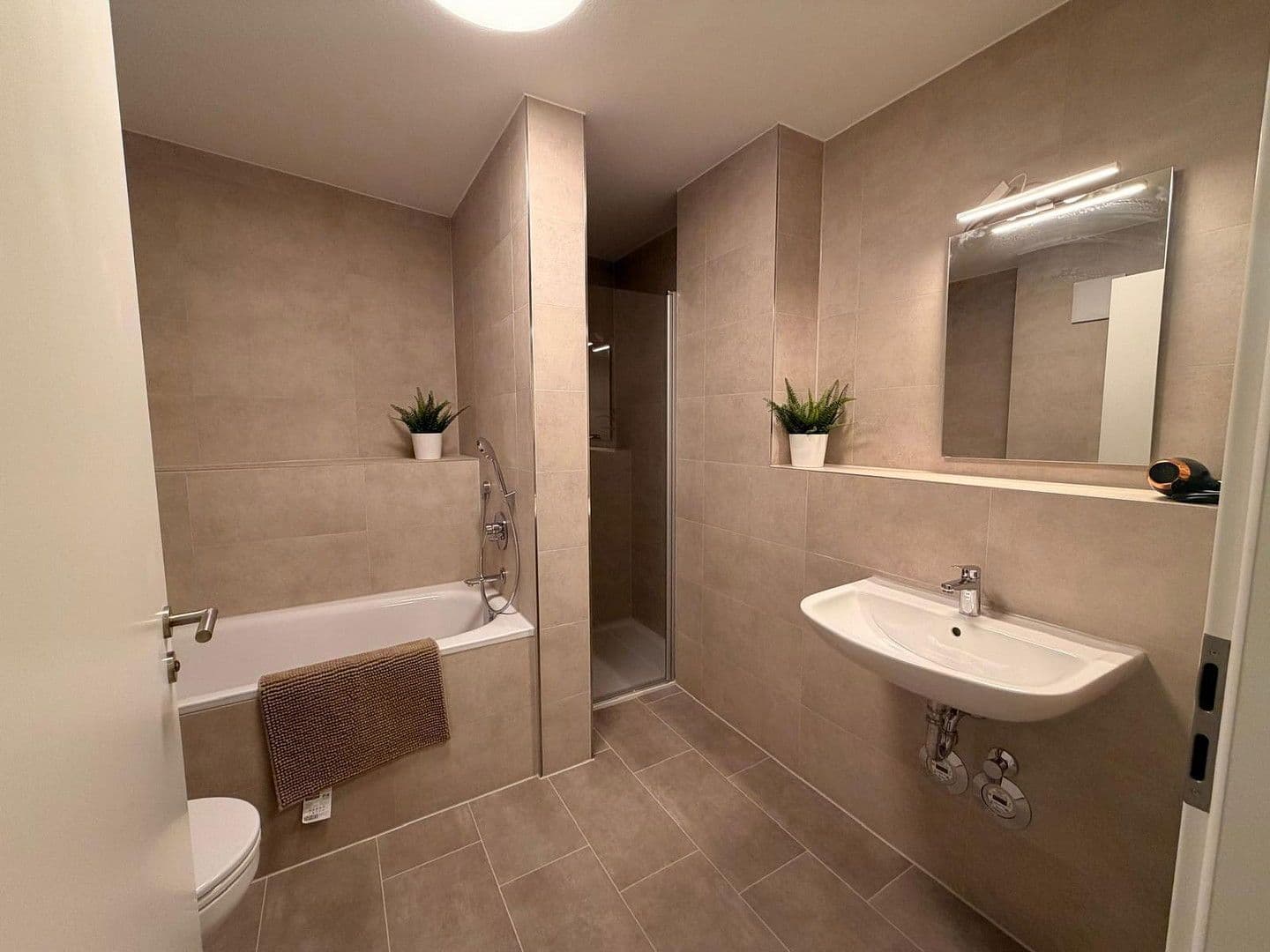 Pronájem bytu 2+1 56 m², Mathildenstraße 60, Offenbach am Main, Hessen Pronájem bytu 2+1 56 m², Mathildenstraße 60, Offenbach am Main, Hessen