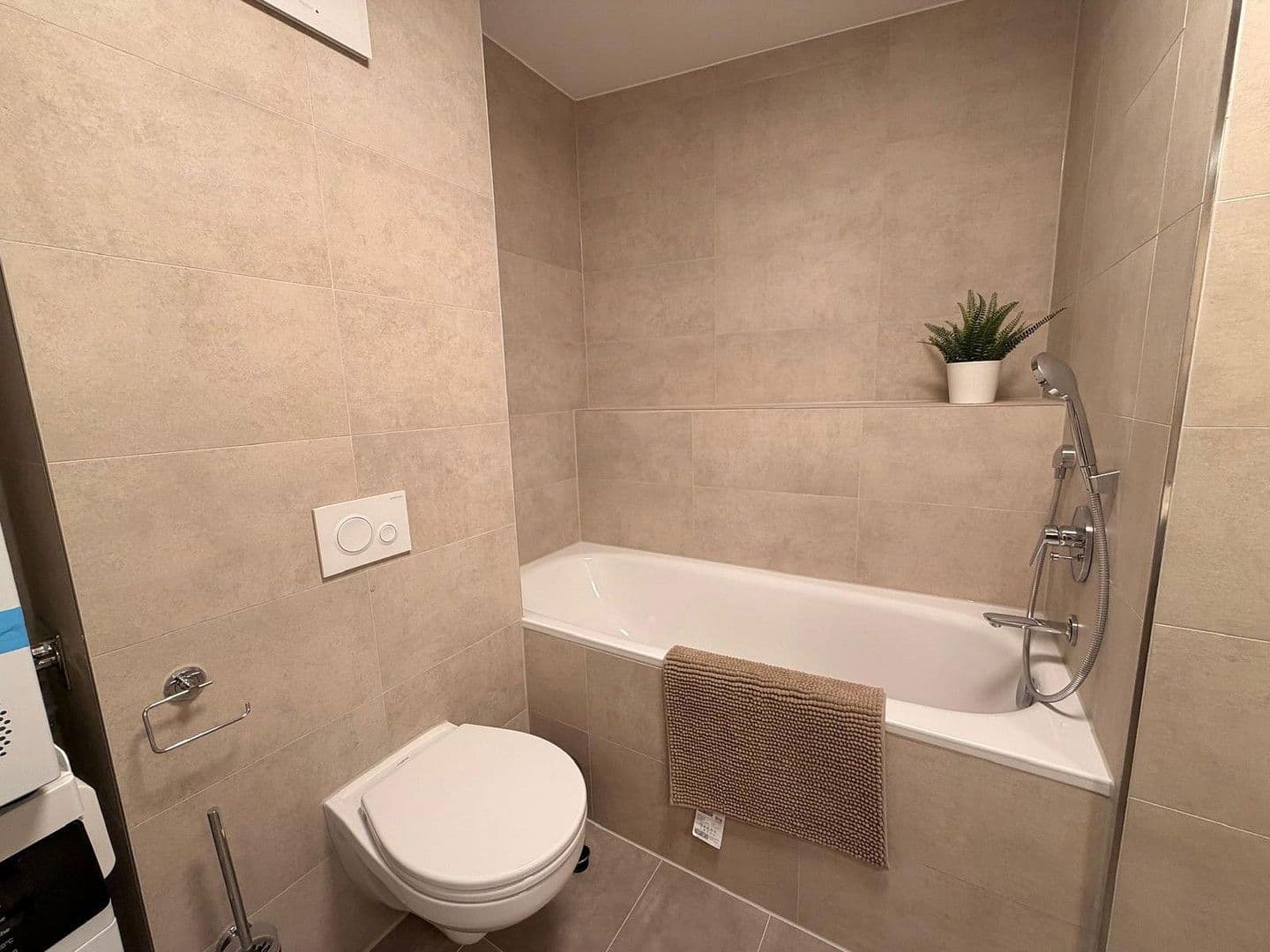 Pronájem bytu 2+1 56 m², Mathildenstraße 60, Offenbach am Main, Hessen Pronájem bytu 2+1 56 m², Mathildenstraße 60, Offenbach am Main, Hessen