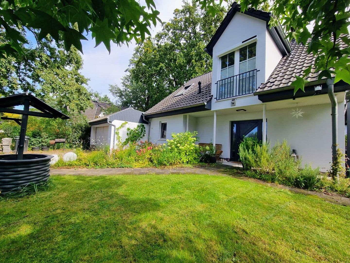 Prodej domu 130 m², pozemek 613 m², Schöneiche bei Berlin, Braniborsko Prodej domu 130 m², pozemek 613 m², Schöneiche bei Berlin, Braniborsko