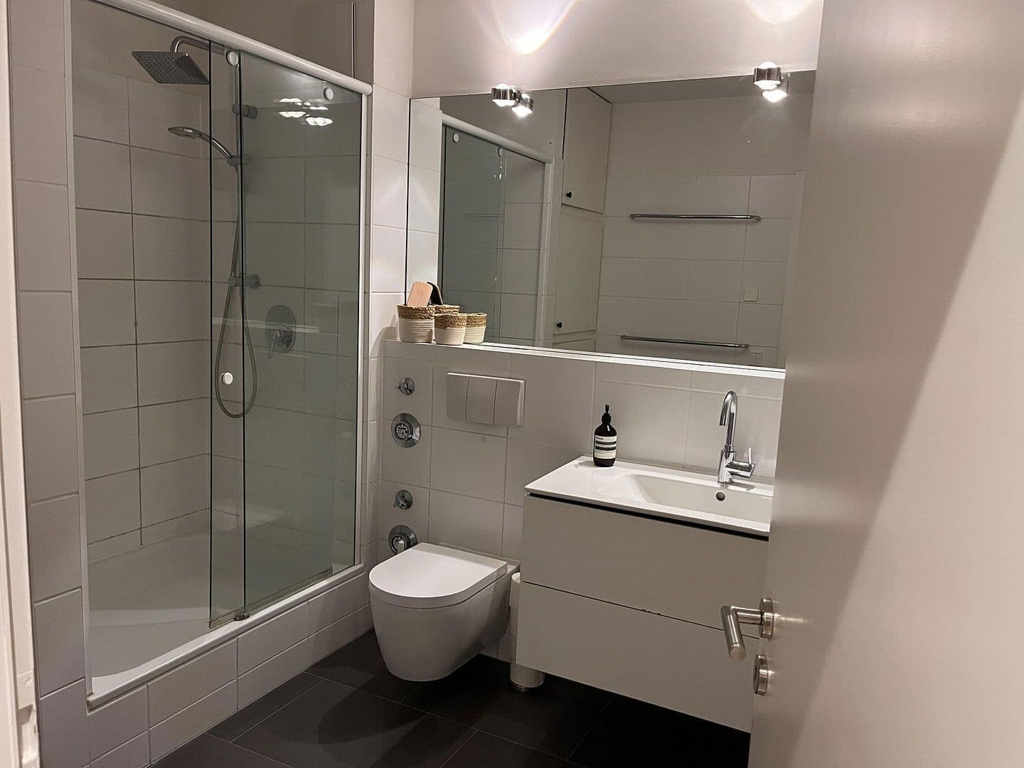 Prodej bytu 4+1 112 m², Hamburg, Hamburg Prodej bytu 4+1 112 m², Hamburg, Hamburg