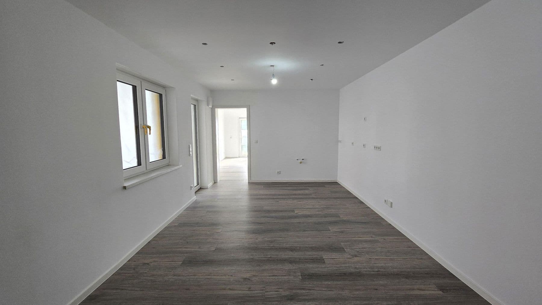 Pronájem domu 80 m², pozemek 370 m², Römerberg, Porýní-Falc Pronájem domu 80 m², pozemek 370 m², Römerberg, Porýní-Falc